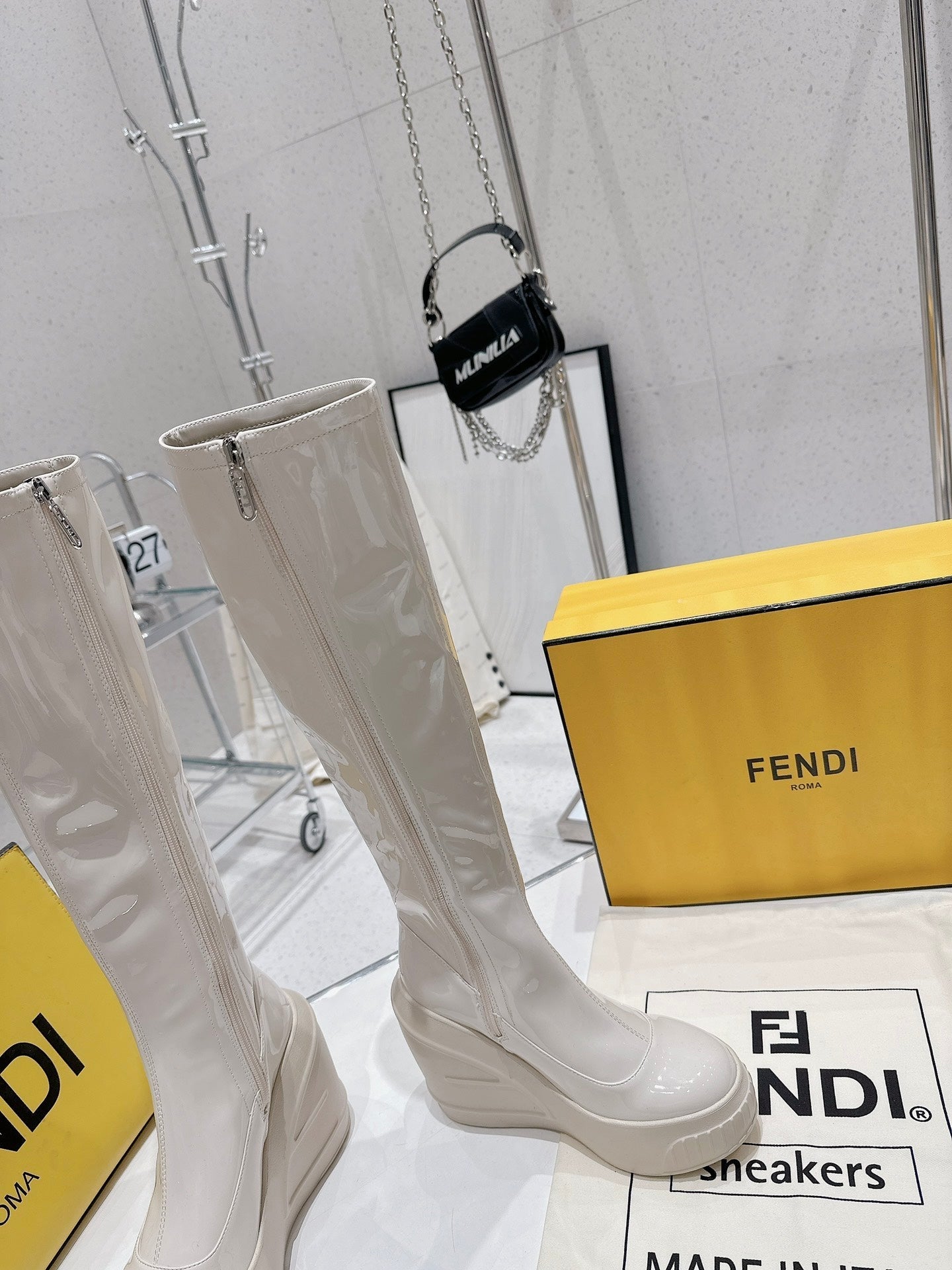 Luxury Shoes - FED - 126