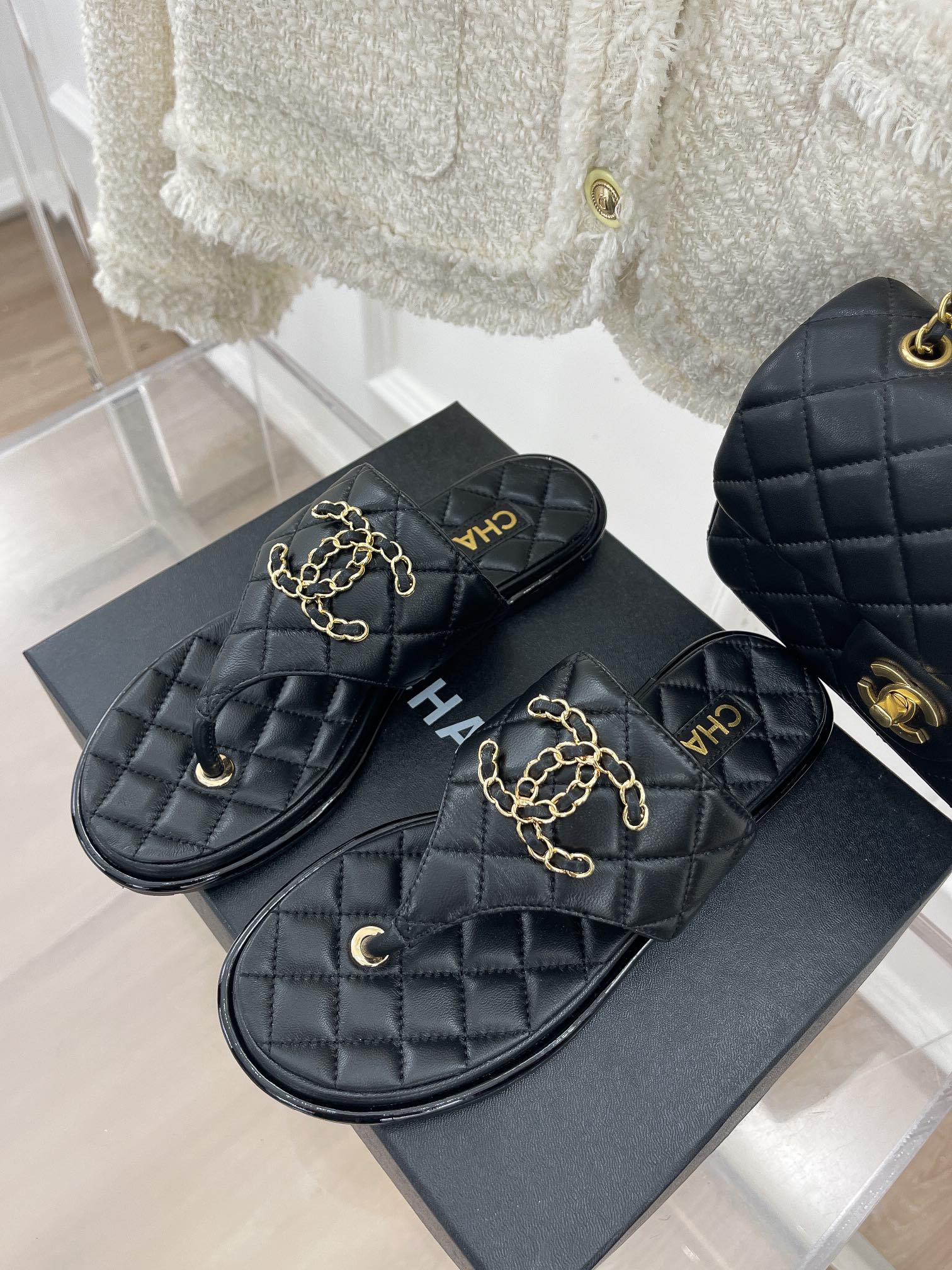Luxury Shoes Sandals - CHL - 032