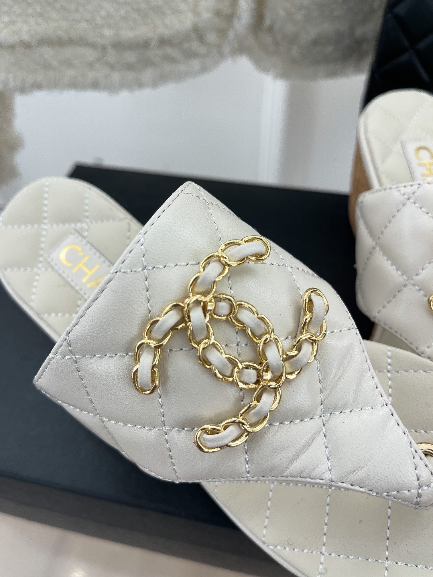 Luxury Shoes Sandals - CHL - 031