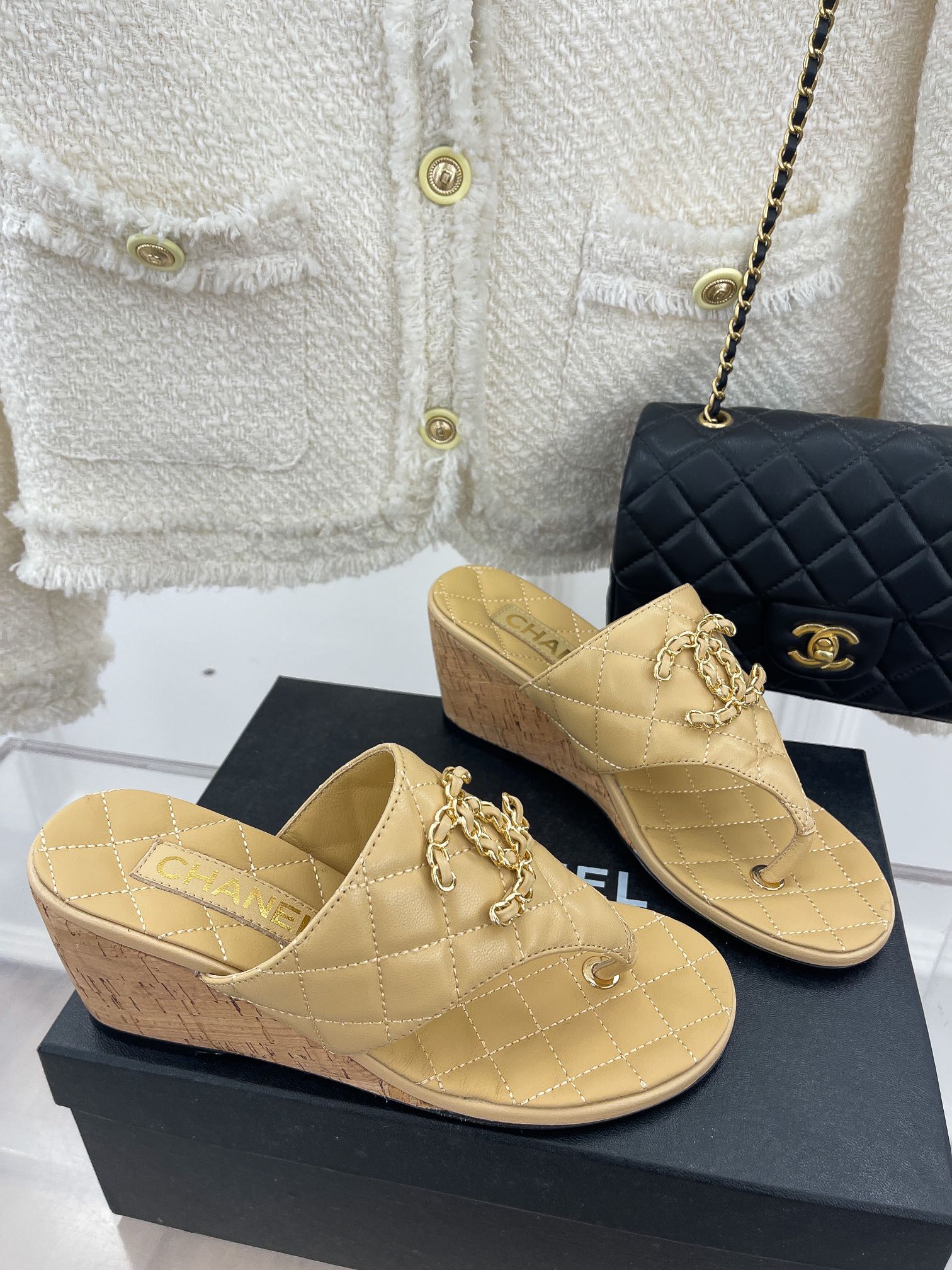 Luxury Shoes Sandals - CHL - 034