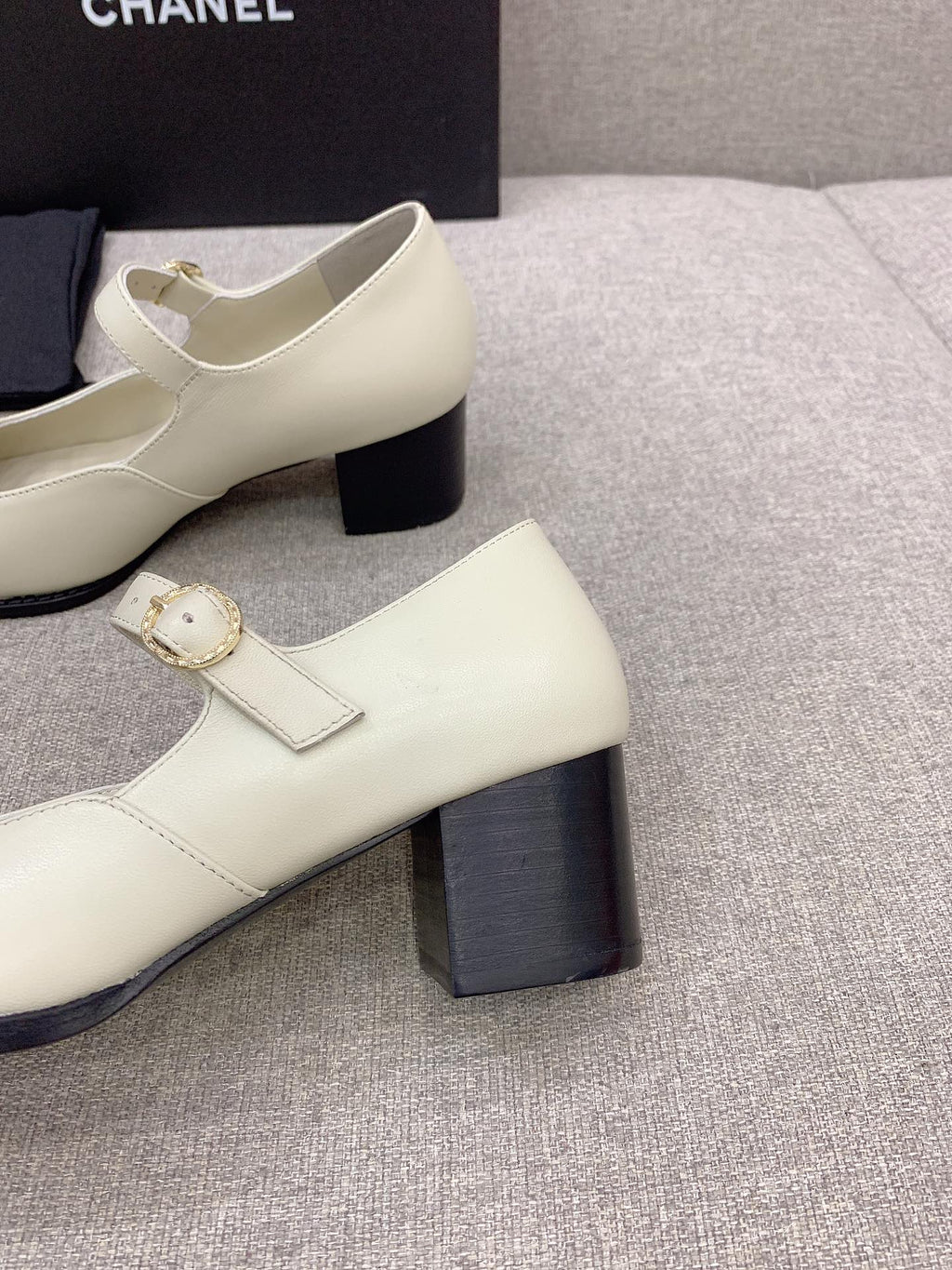 Luxury Shoes Sandals - CHL - 477