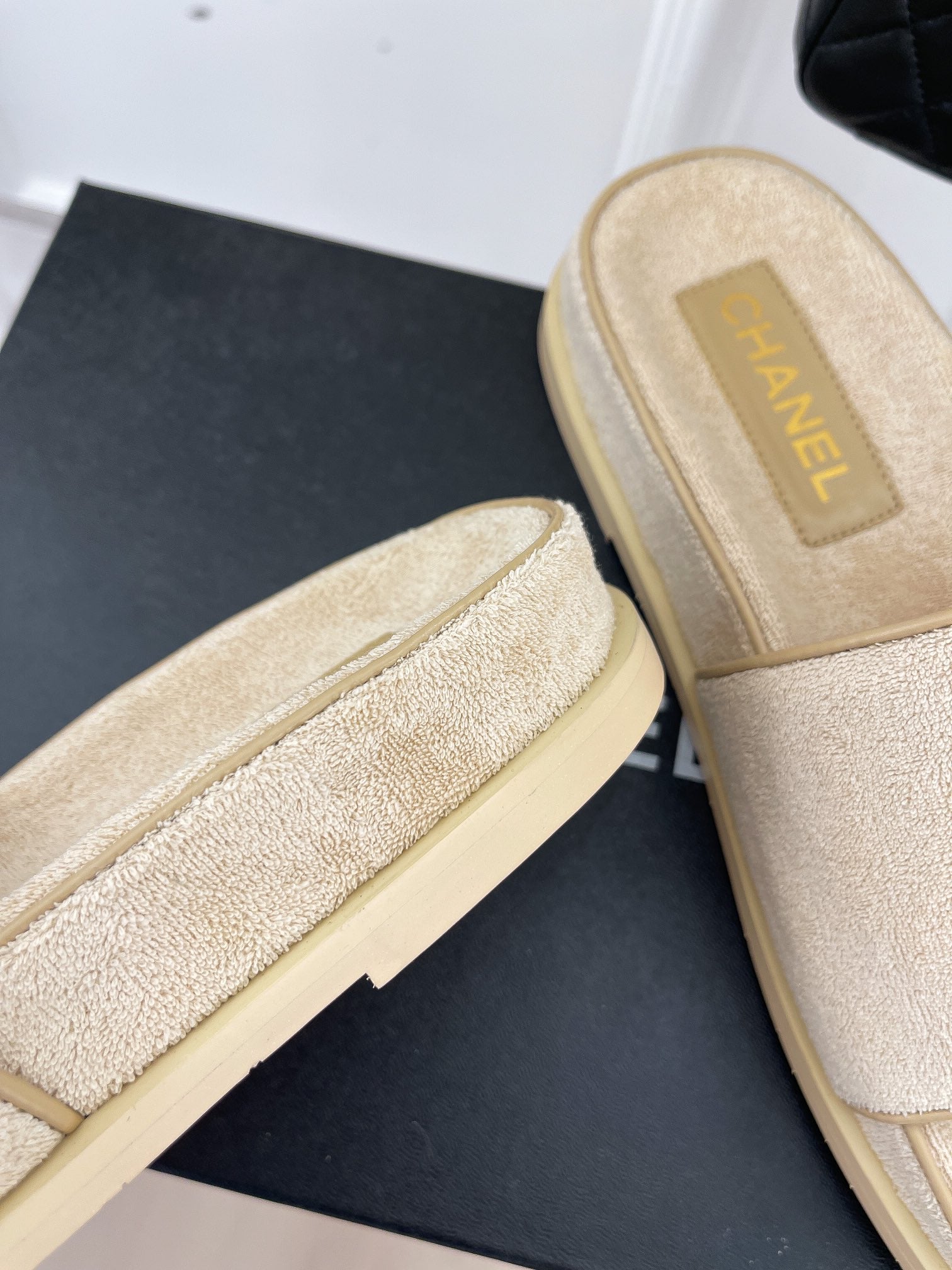 Luxury Shoes Sandals - CHL - 500