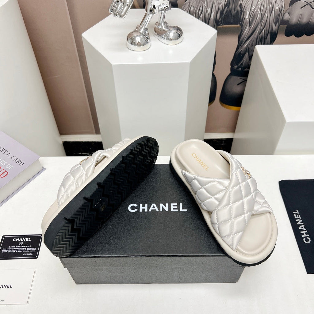 Luxury Shoes Sandals - CHL - 555