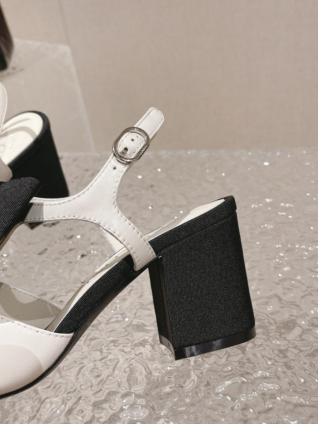 Luxury Shoes Sandals - CHL - 530