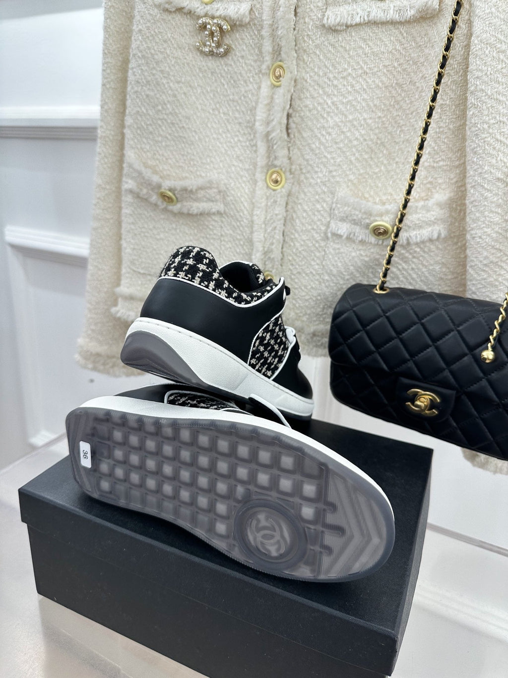 Luxury Shoes Sandals - CHL - 210