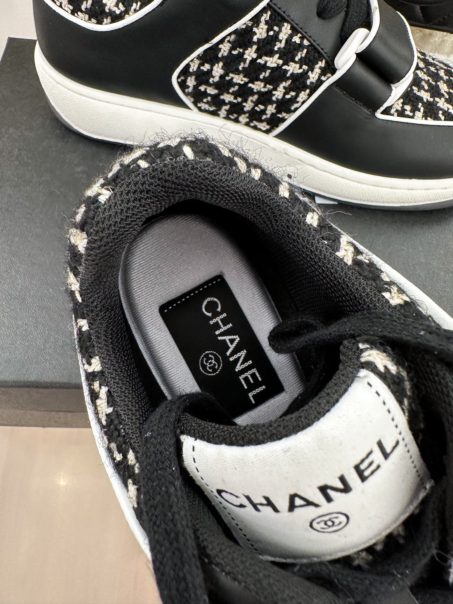 Luxury Shoes Sandals - CHL - 495