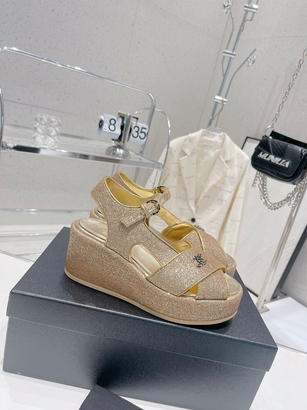 Luxury Shoes Sandals - CHL - 178