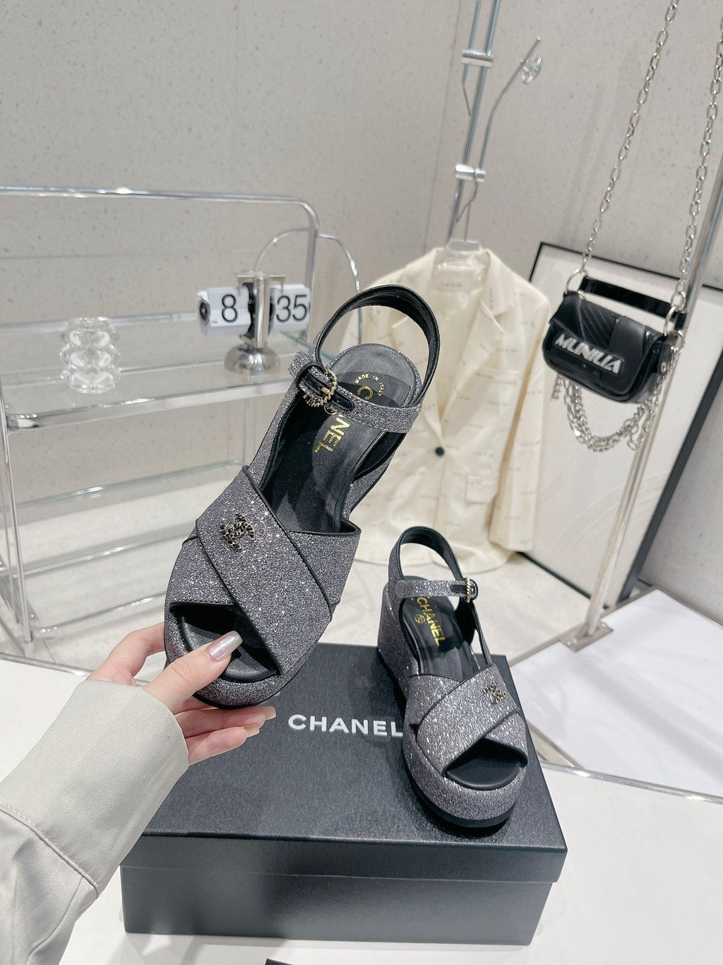 Luxury Shoes Sandals - CHL - 179