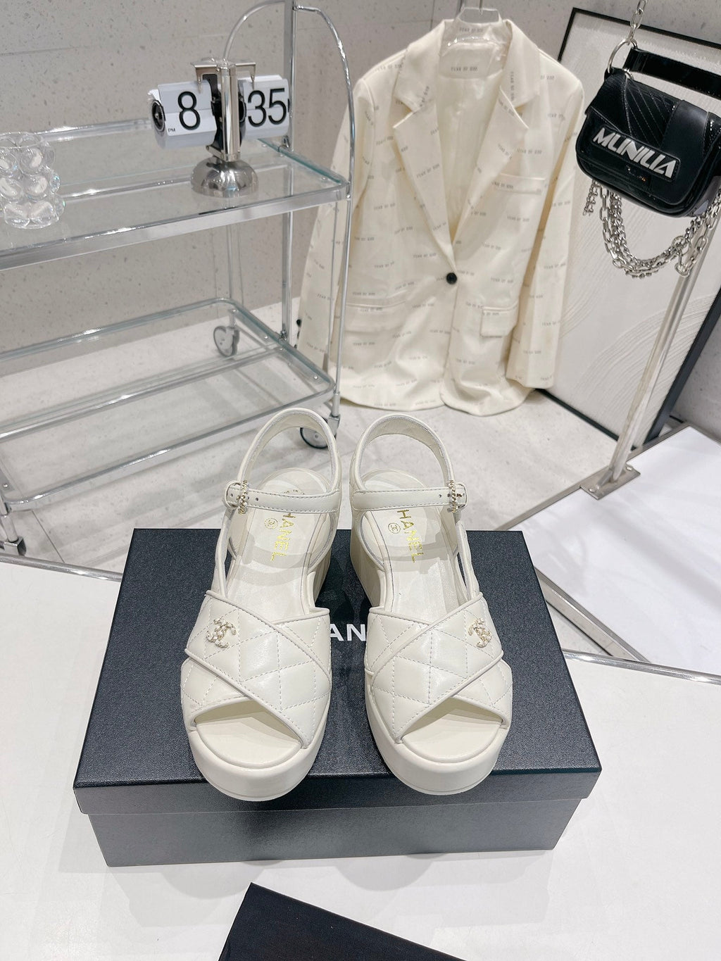 Luxury Shoes Sandals - CHL - 181