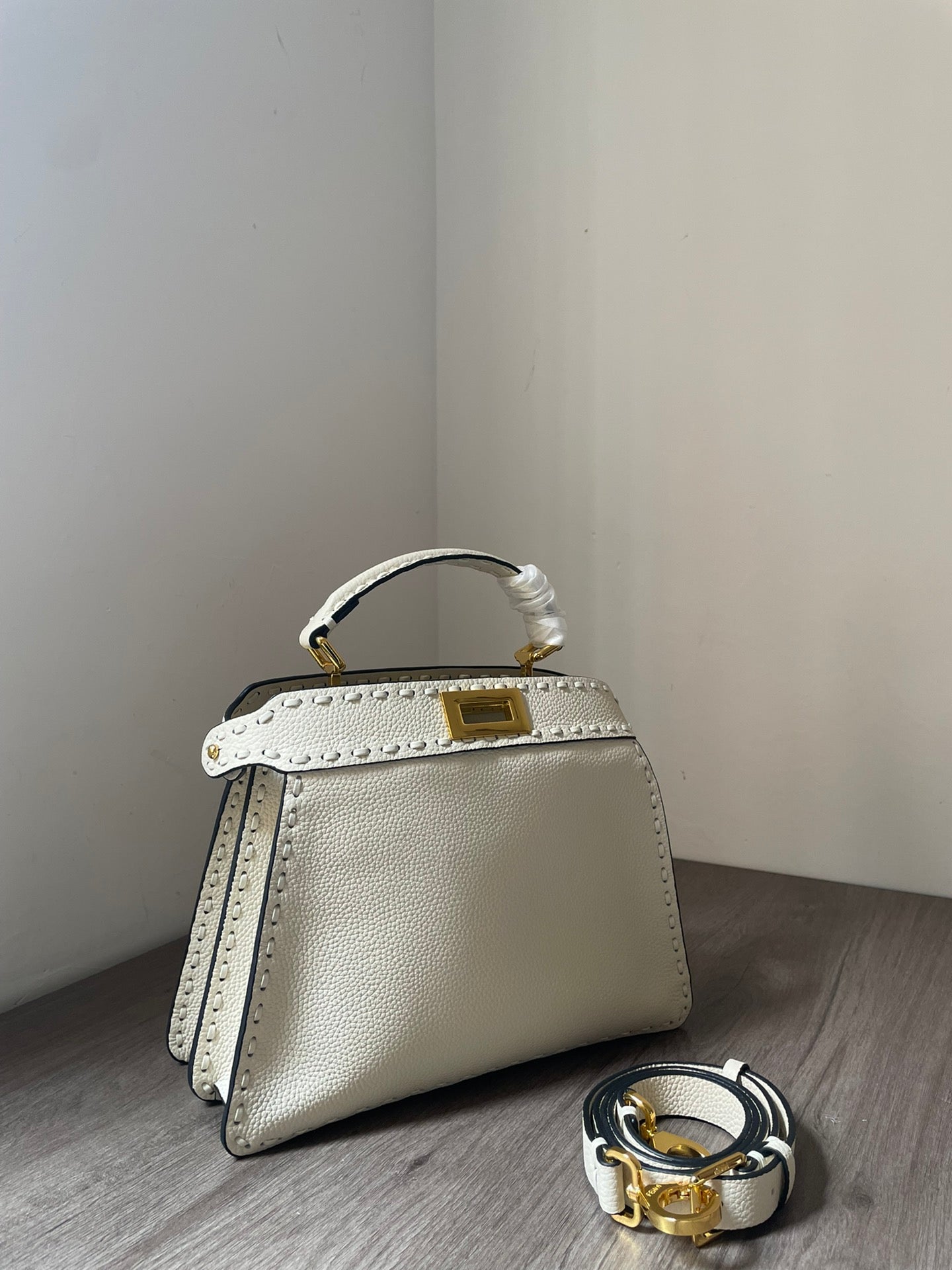 ELE -  Bag - FED - 019