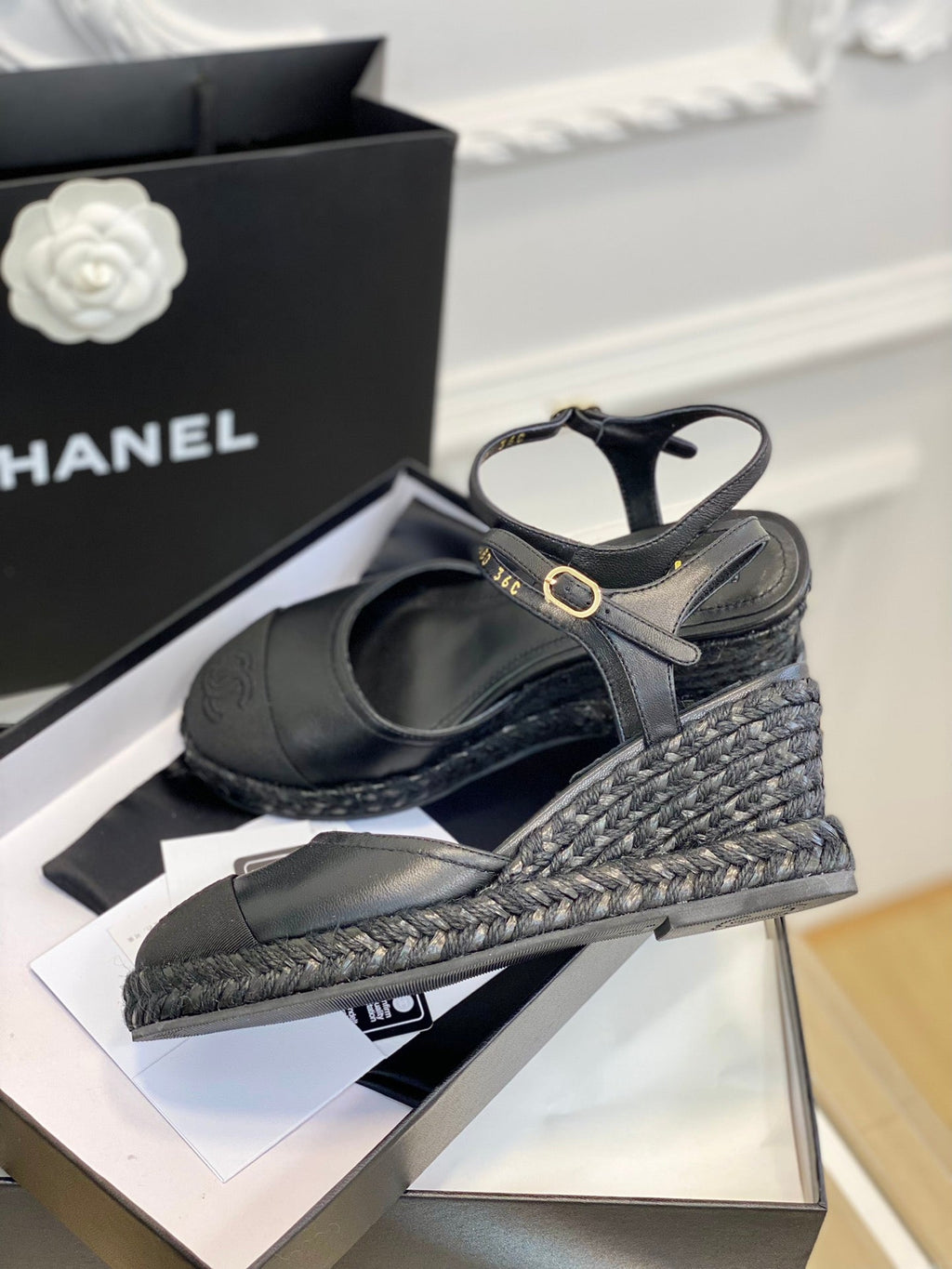Luxury Shoes Sandals - CHL - 095