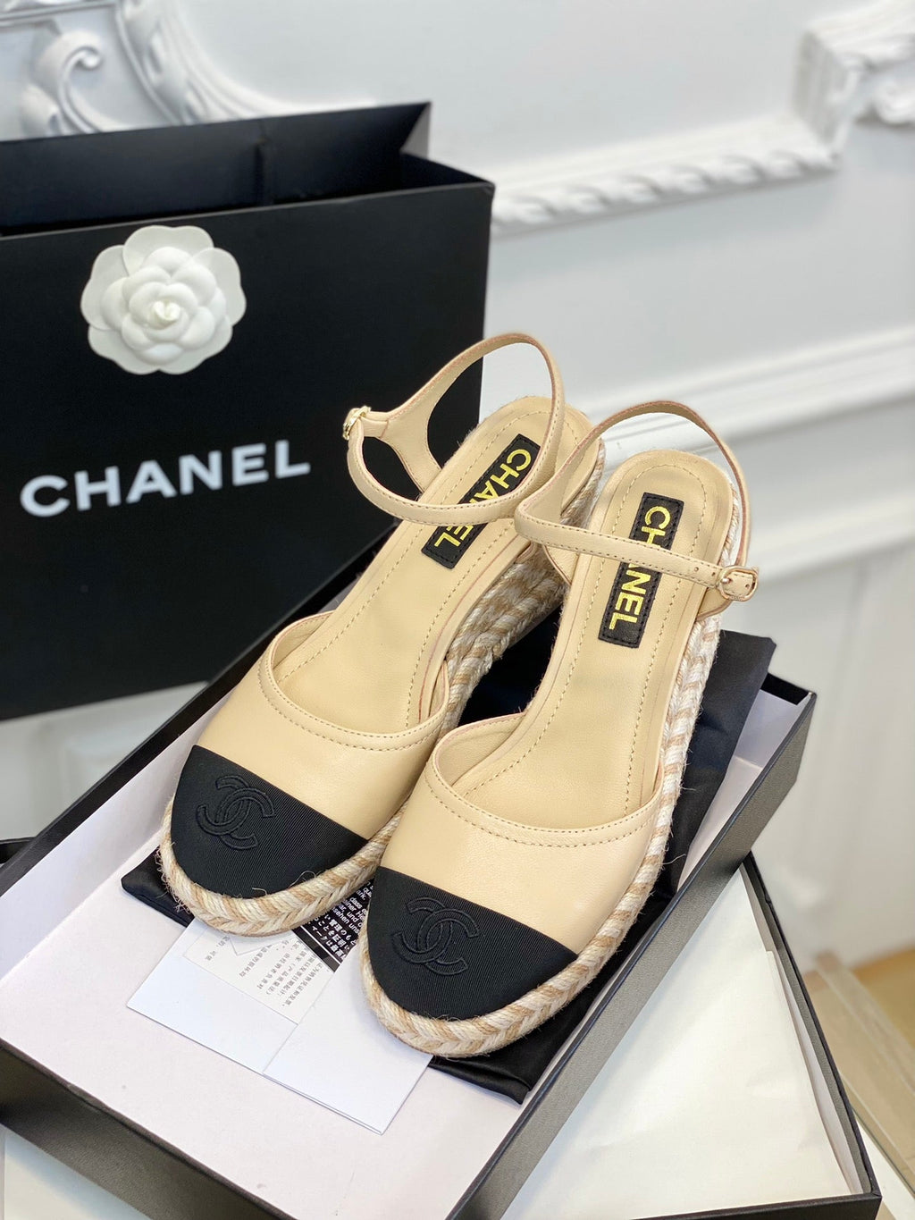 Luxury Shoes Sandals - CHL - 096