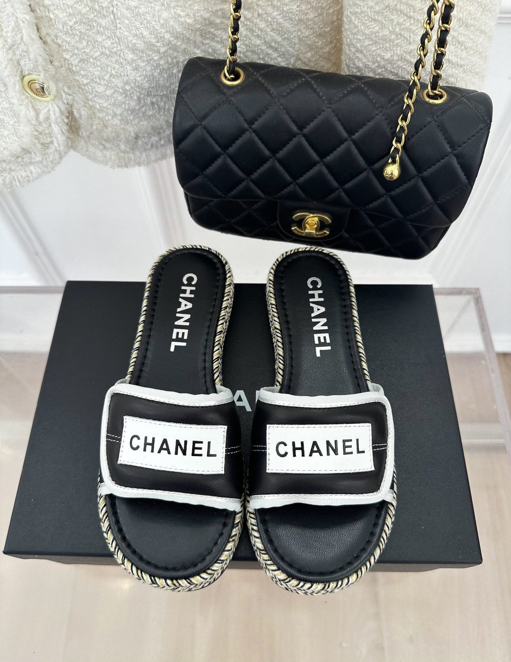 Luxury Shoes Sandals - CHL - 332