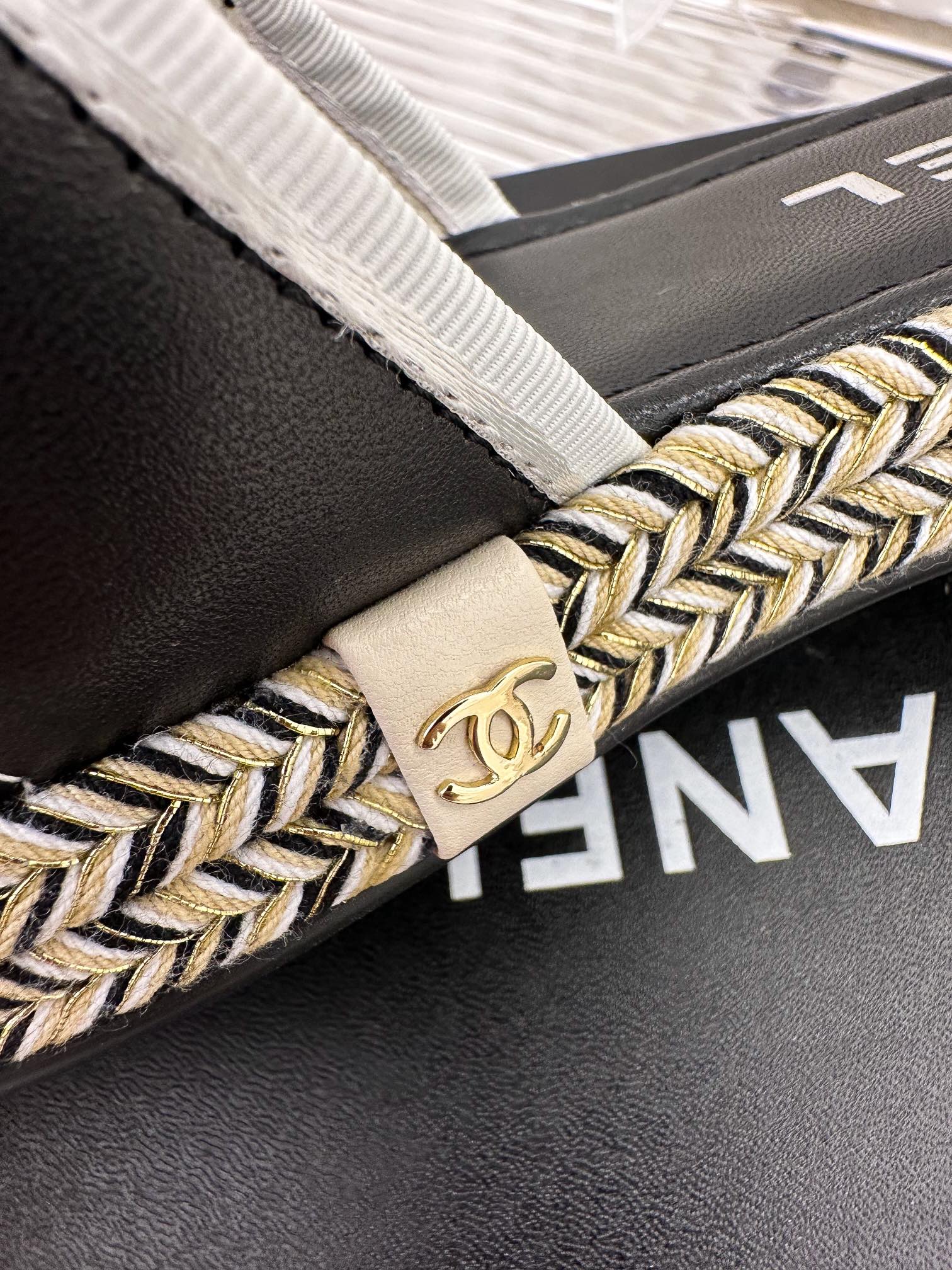 Luxury Shoes Sandals - CHL - 332