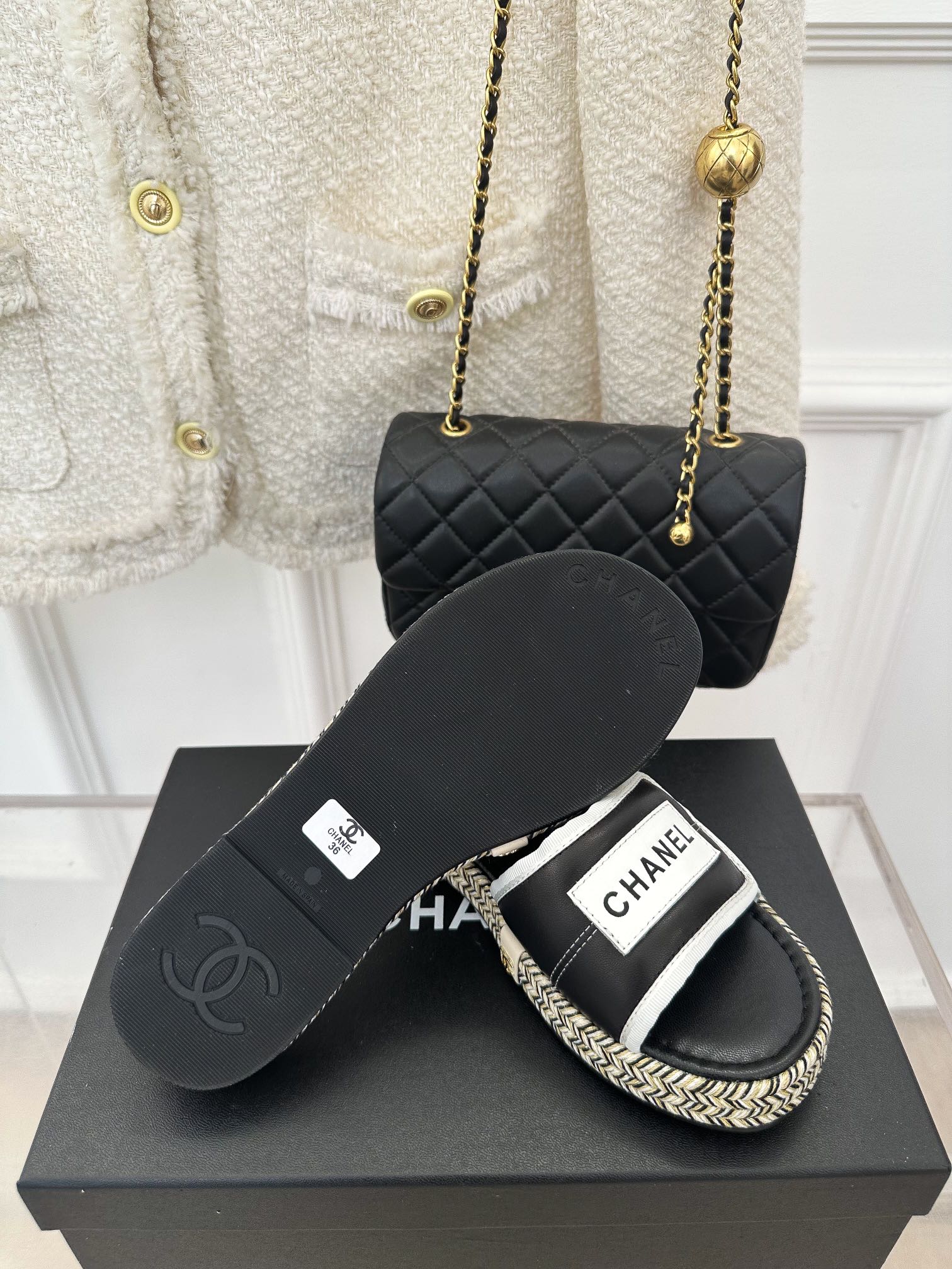 Luxury Shoes Sandals - CHL - 332