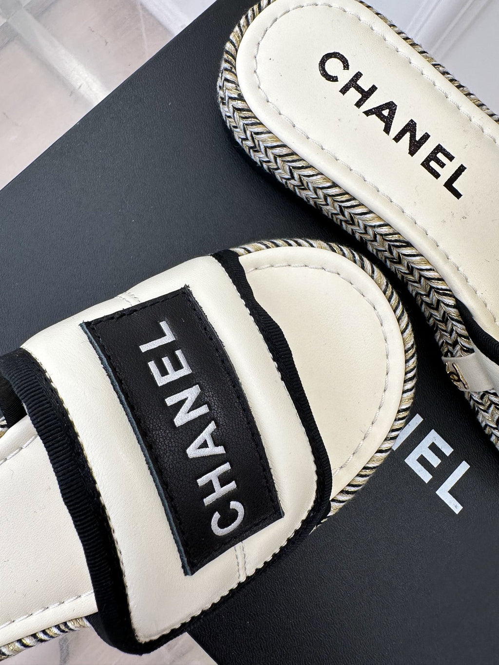 Luxury Shoes Sandals - CHL - 334