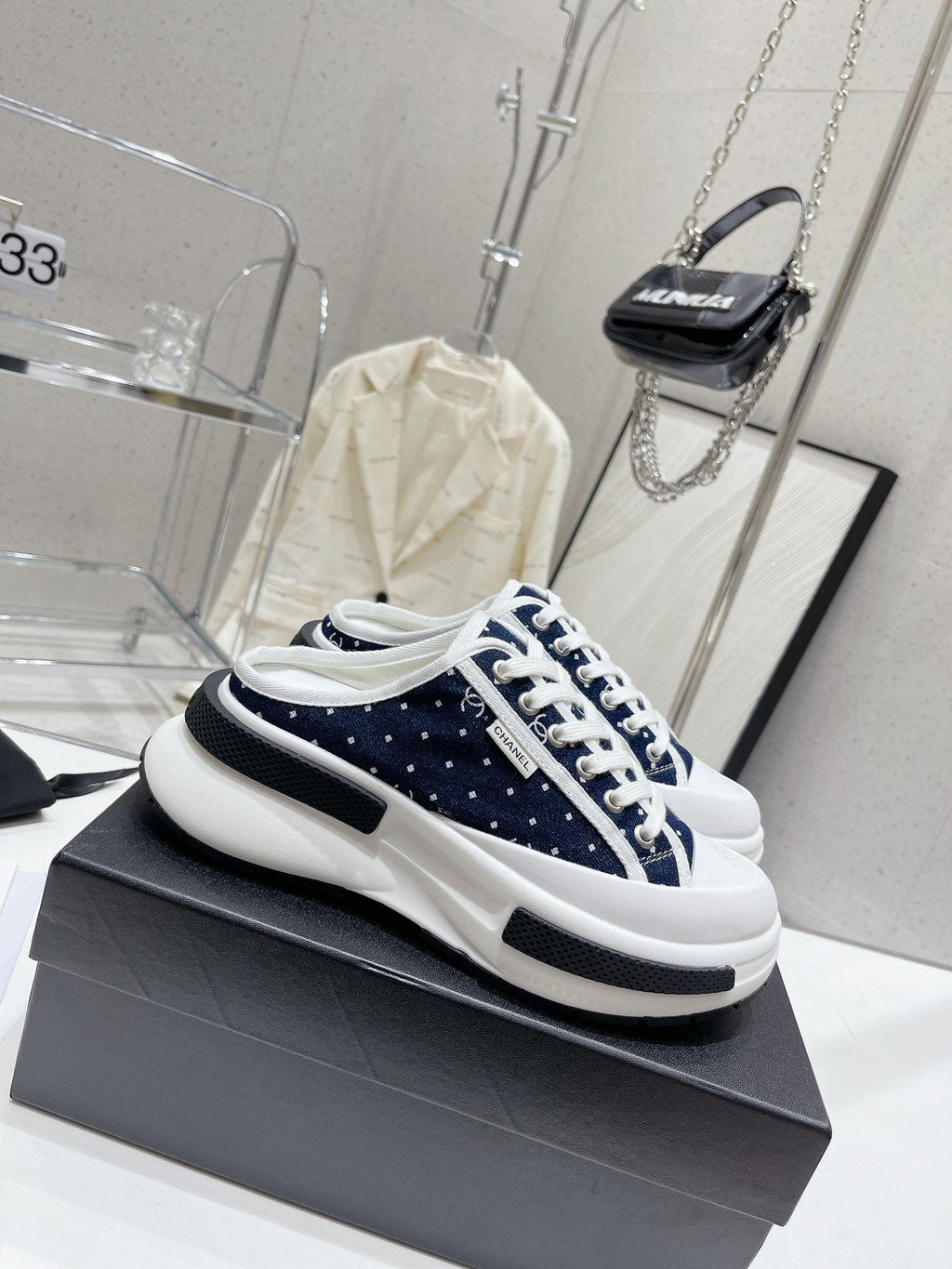Luxury Shoes Sandals - CHL - 220