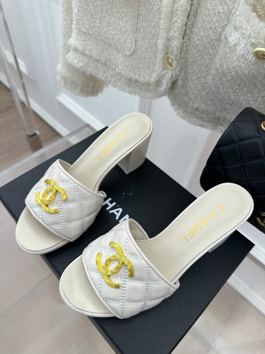 Luxury Shoes Sandals - CHL - 197