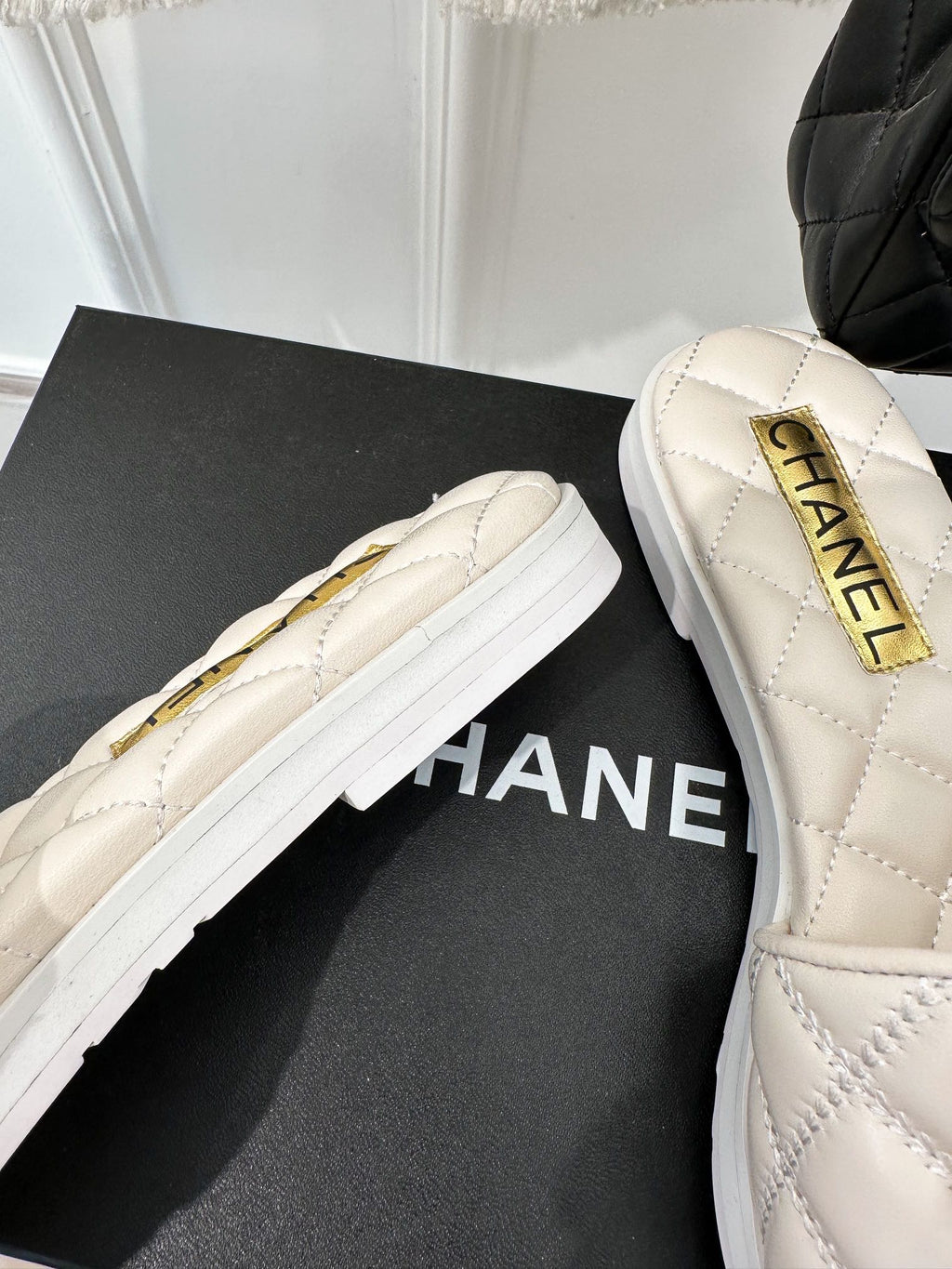 Luxury Shoes Sandals - CHL - 200