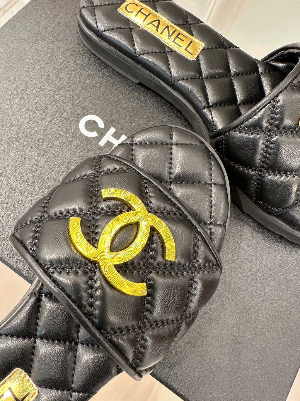 Luxury Shoes Sandals - CHL - 202
