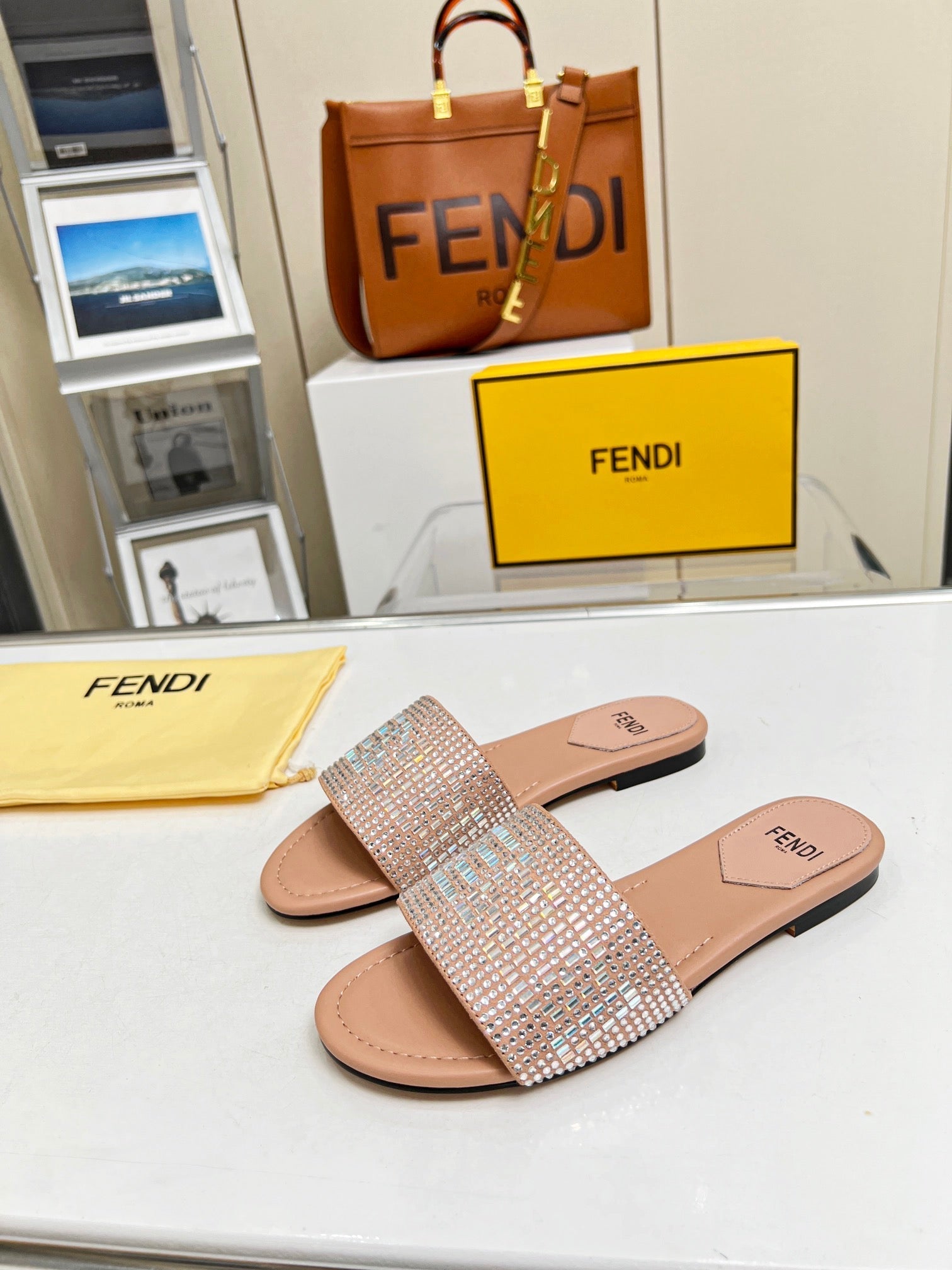 Luxury Shoes - FED - 074
