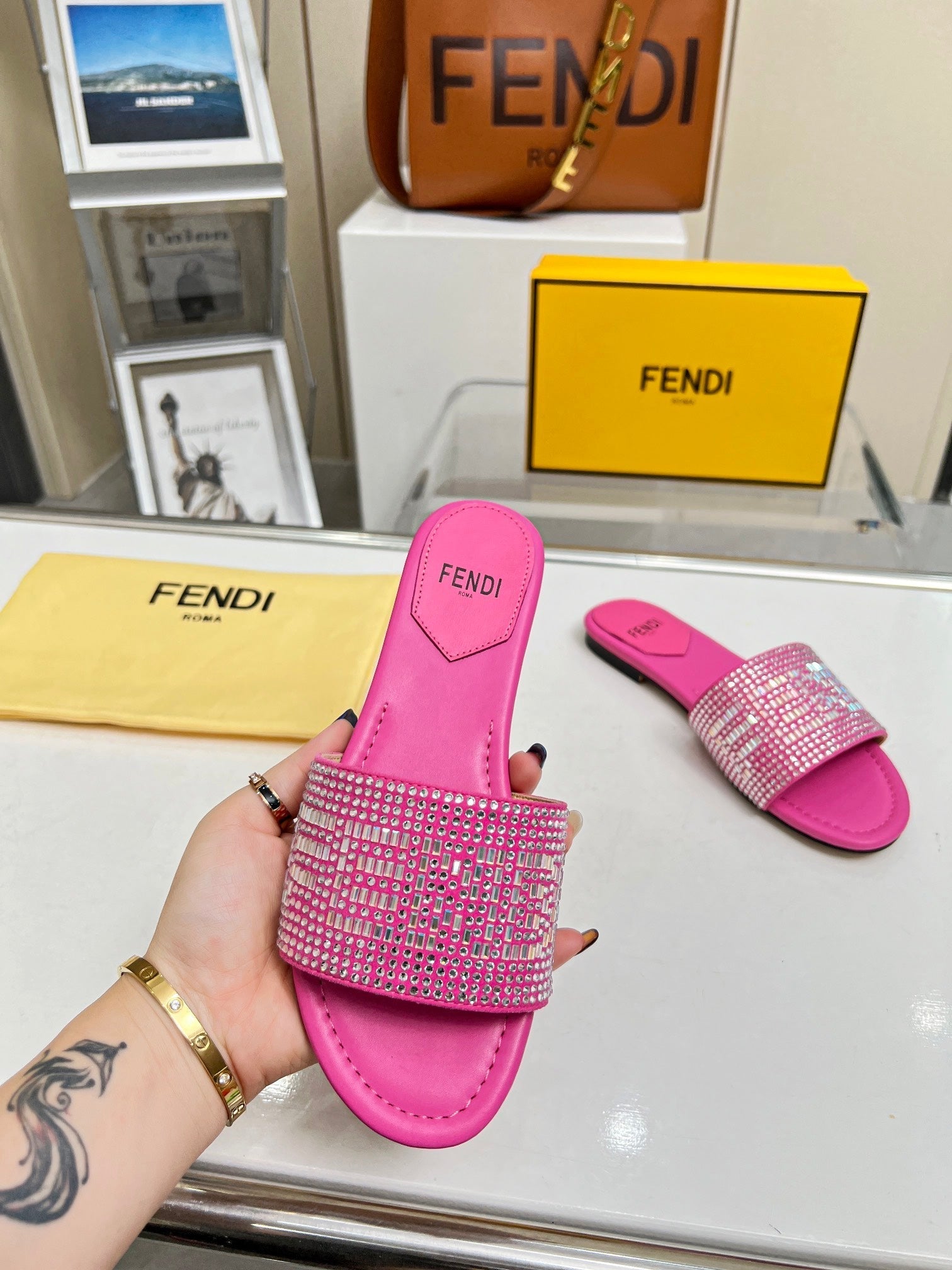 Luxury Shoes - FED - 073