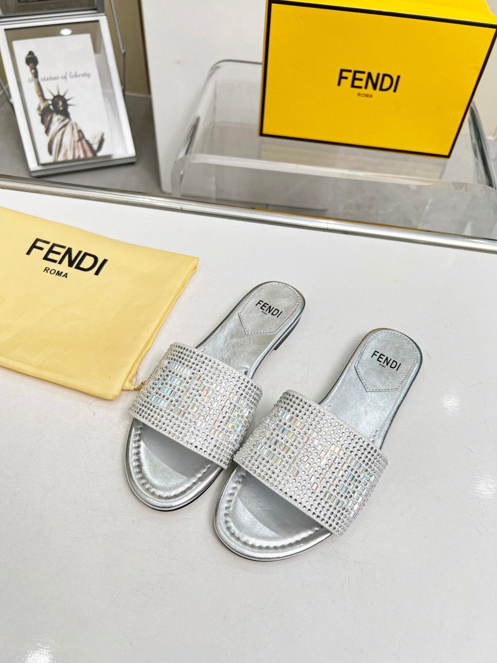 Luxury Shoes - FED - 070