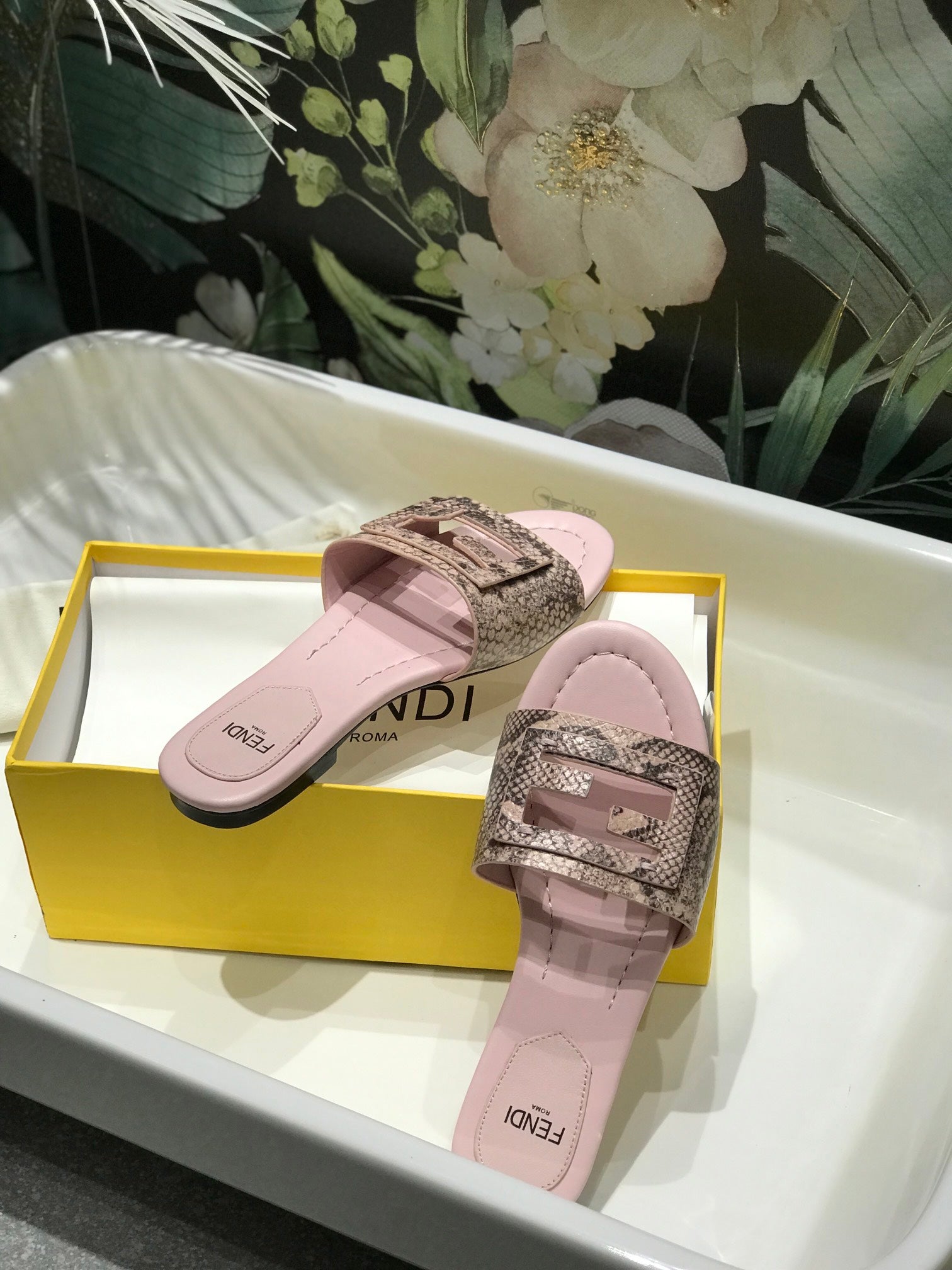 Luxury Shoes - FED - 062