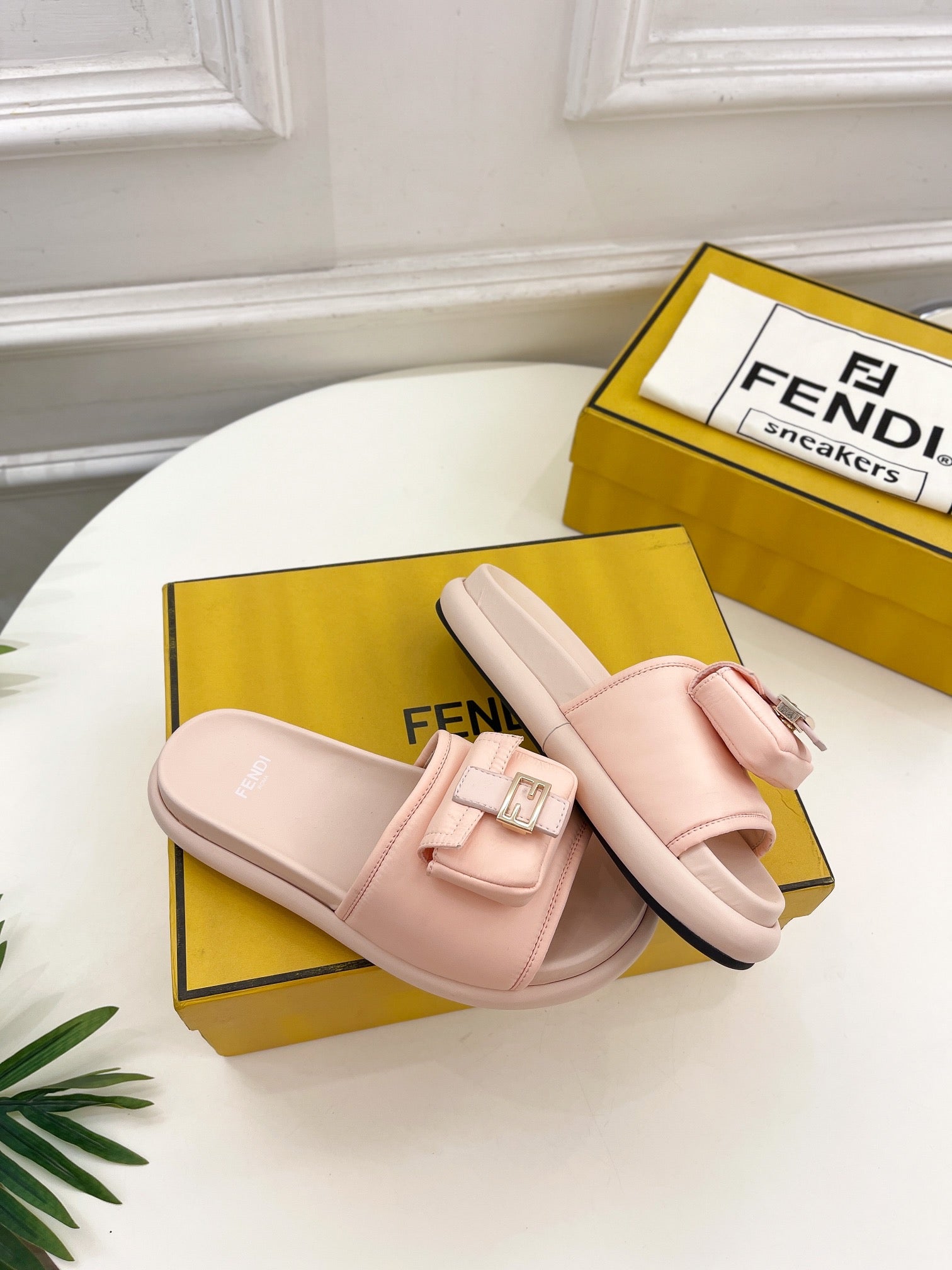 Luxury Shoes - FED - 066
