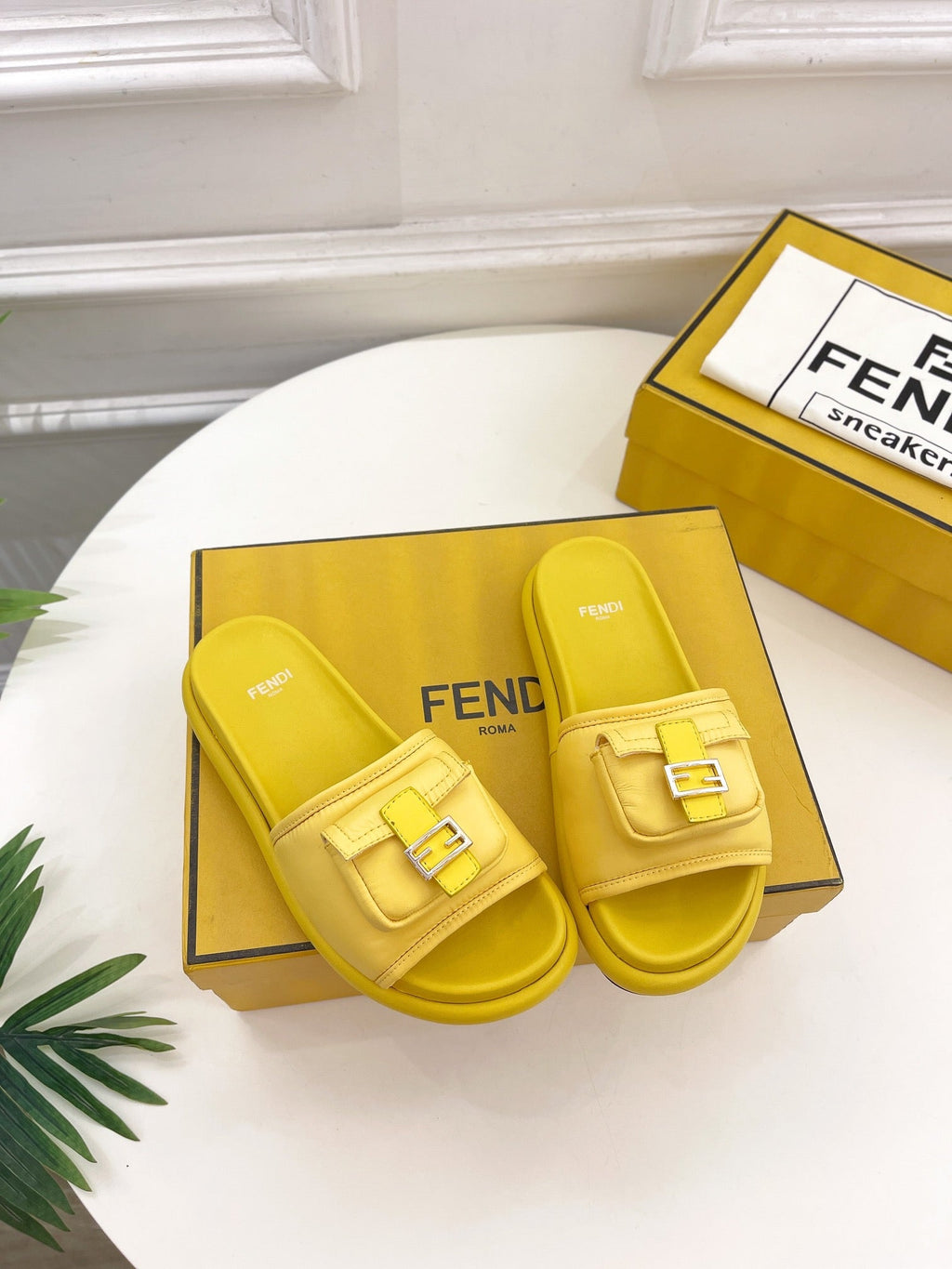 Luxury Shoes - FED - 067