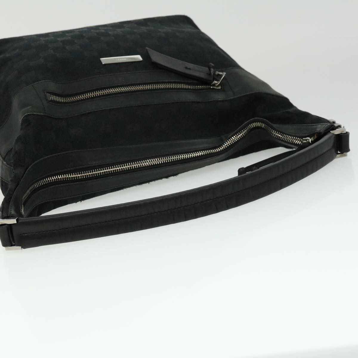 GUCCI GG Canvas Shoulder Bag Black 14298002058 im374