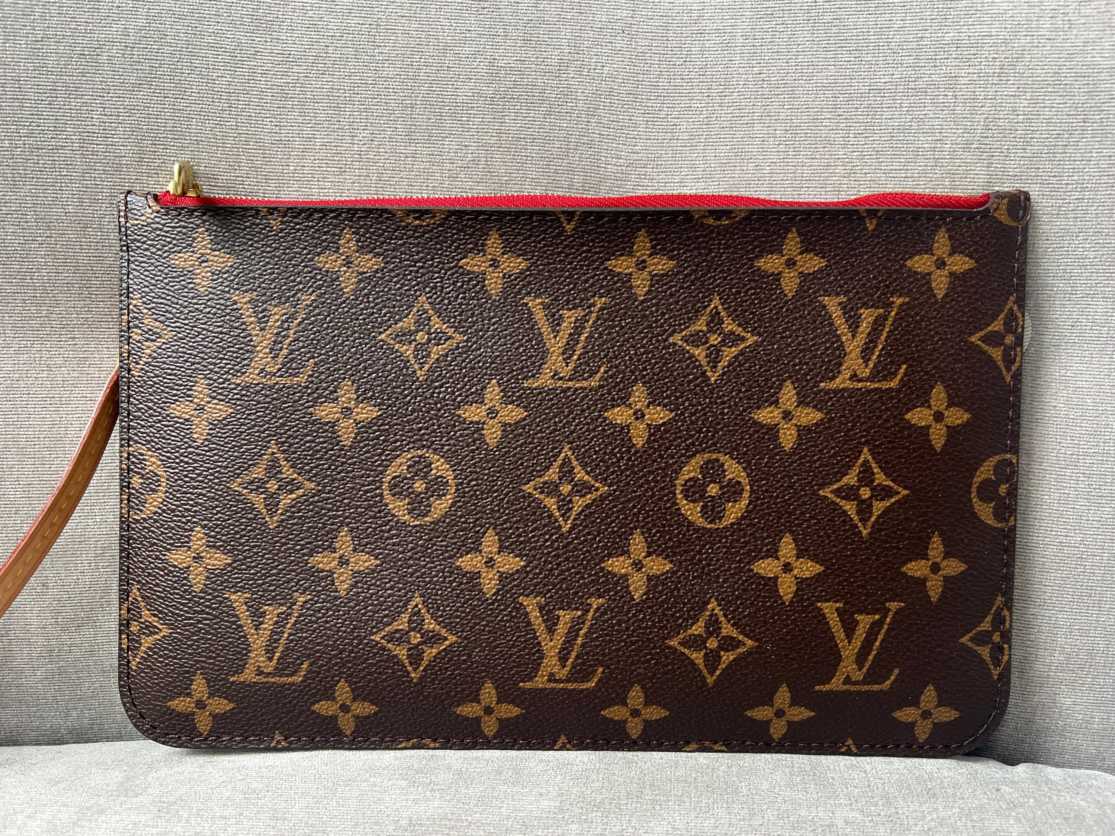 Louis Vuitton Pouch (from Neverfull MM) in Monogram