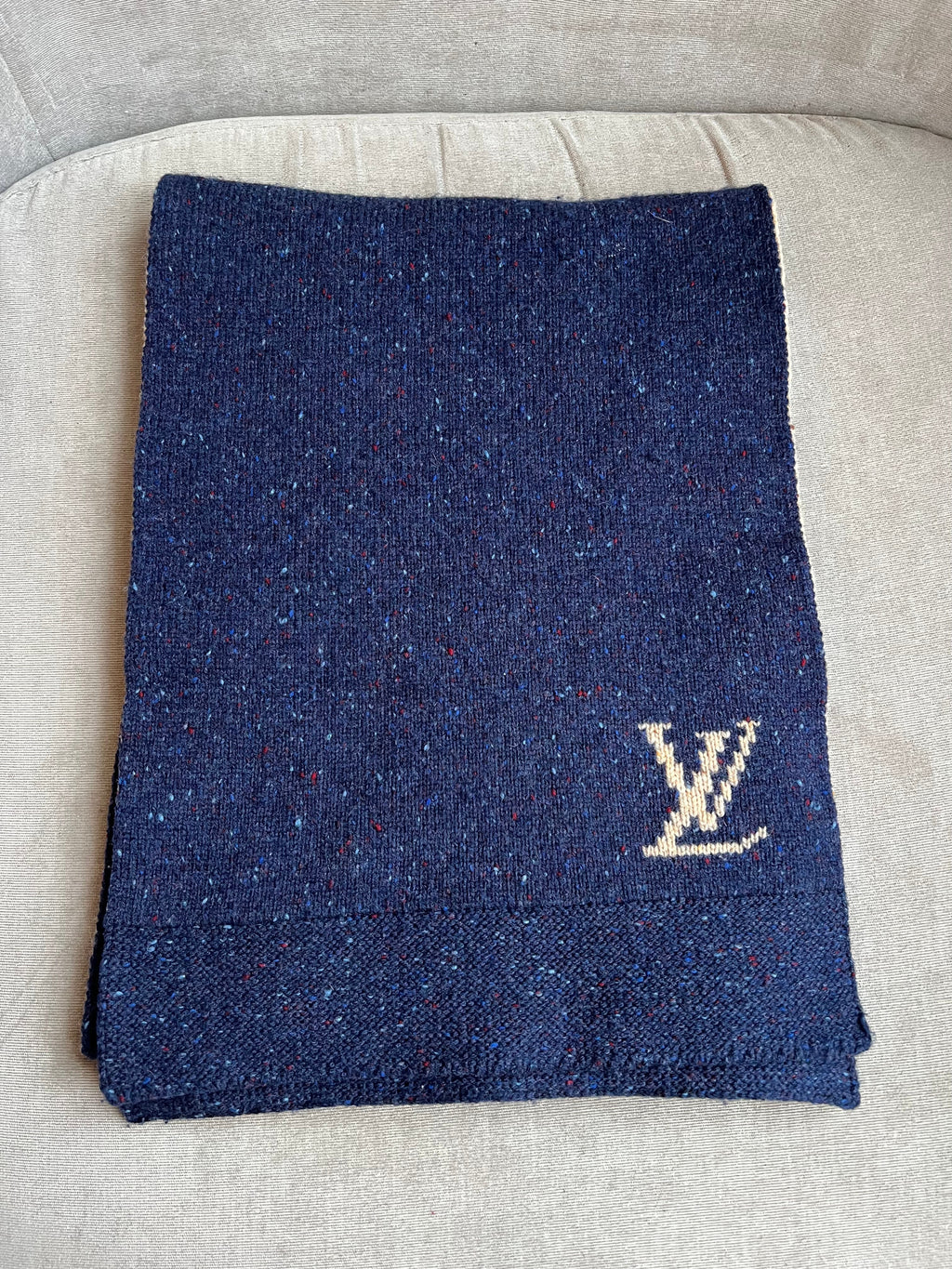 Louis Vuitton Reversible Wool Cashmere Mix Scarf in Navy and Beige