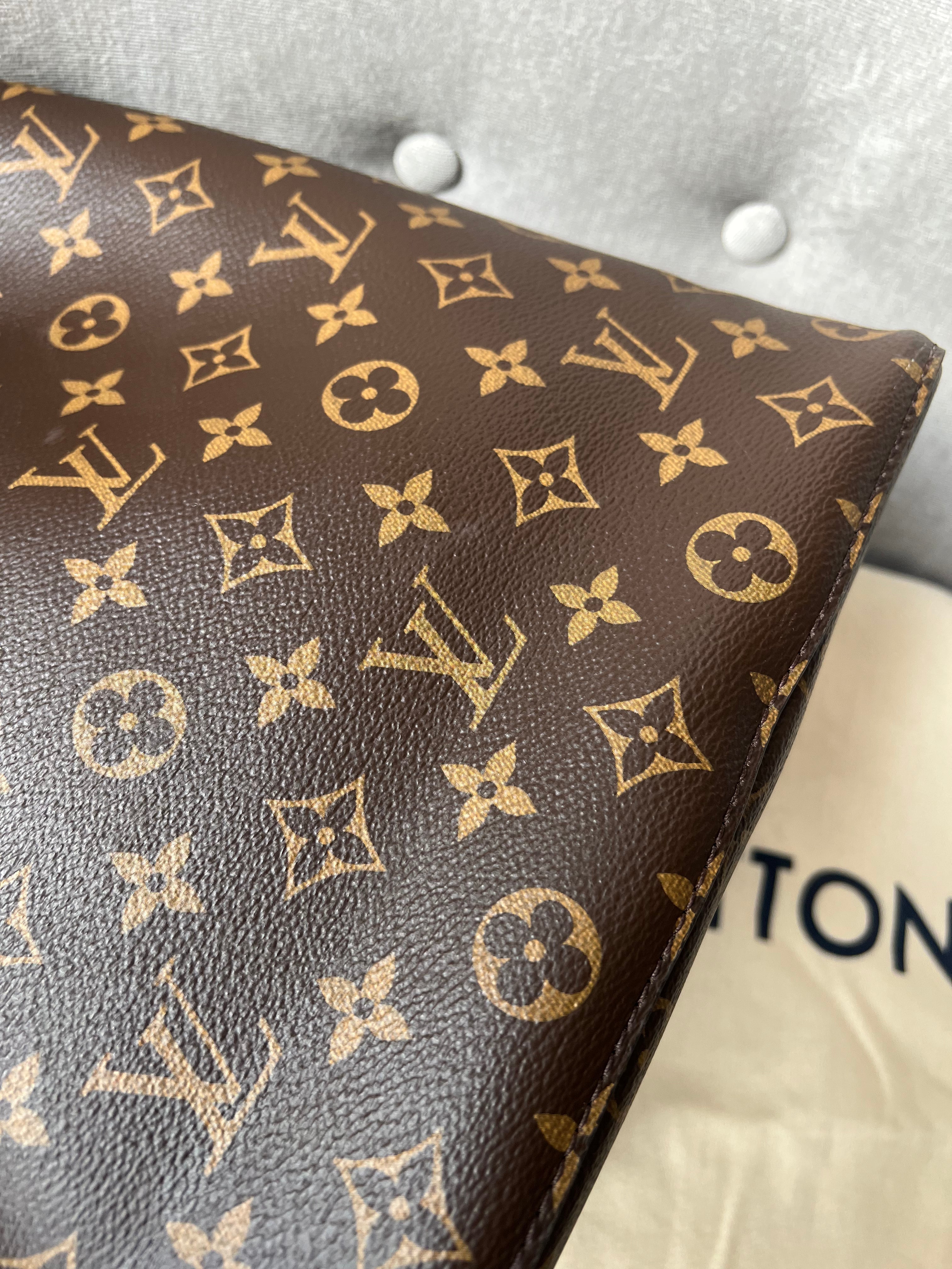 Louis Vuitton Neo Noe Monogram and Black (RRP £1,560)