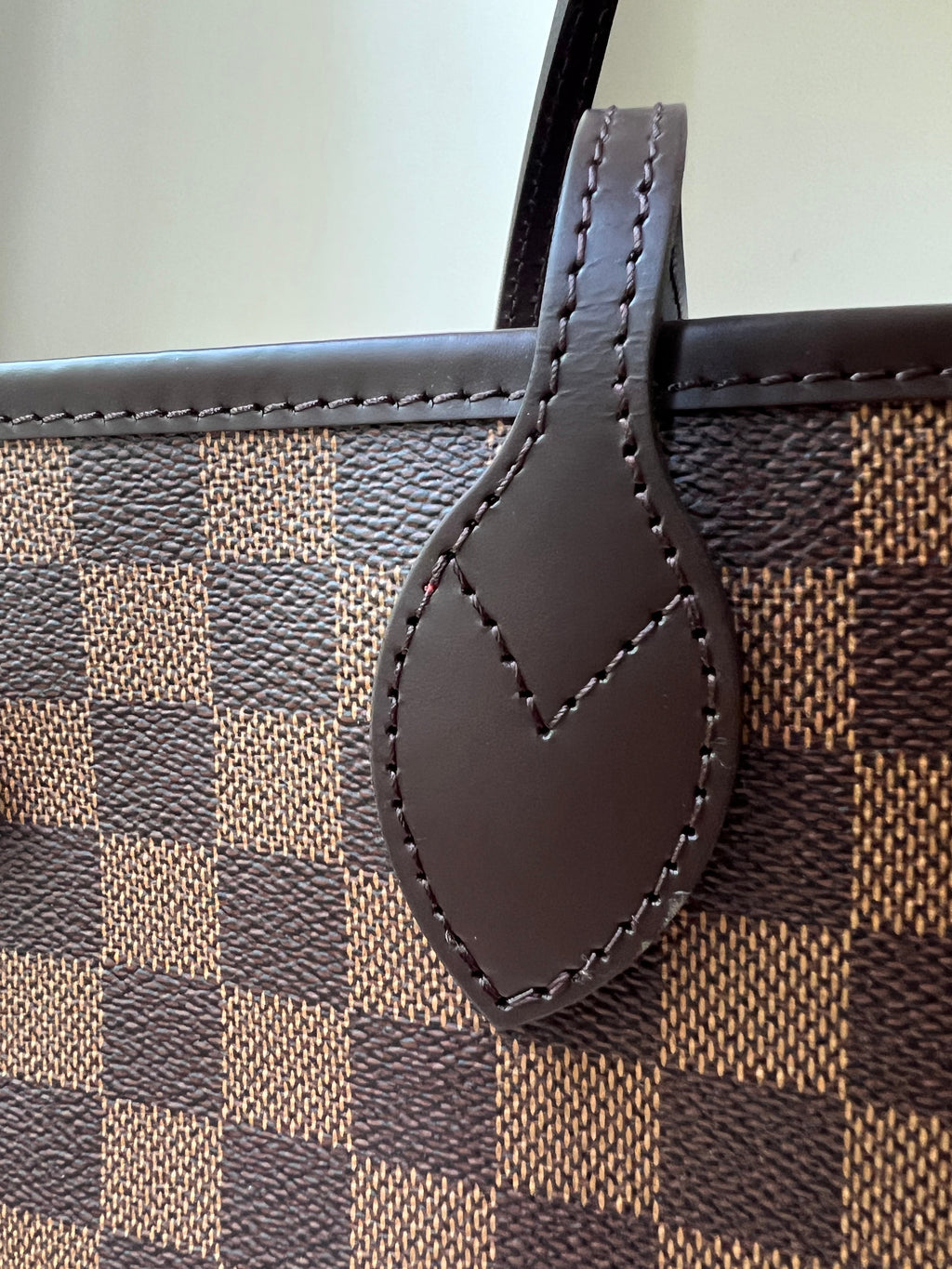 Louis Vuitton Neverfull MM Damier Ebene Cherry Interior (RRP £1,410)