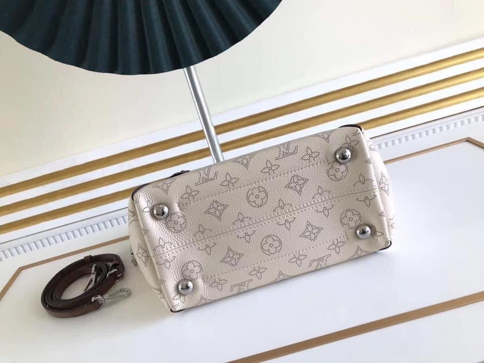 Louis Vuitton Hina PM Bag