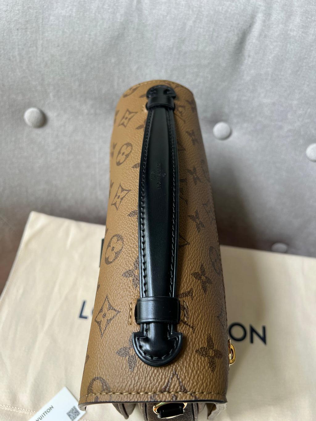 Louis Vuitton Pochette Metis Reverse Monogram (RRP £1,970)