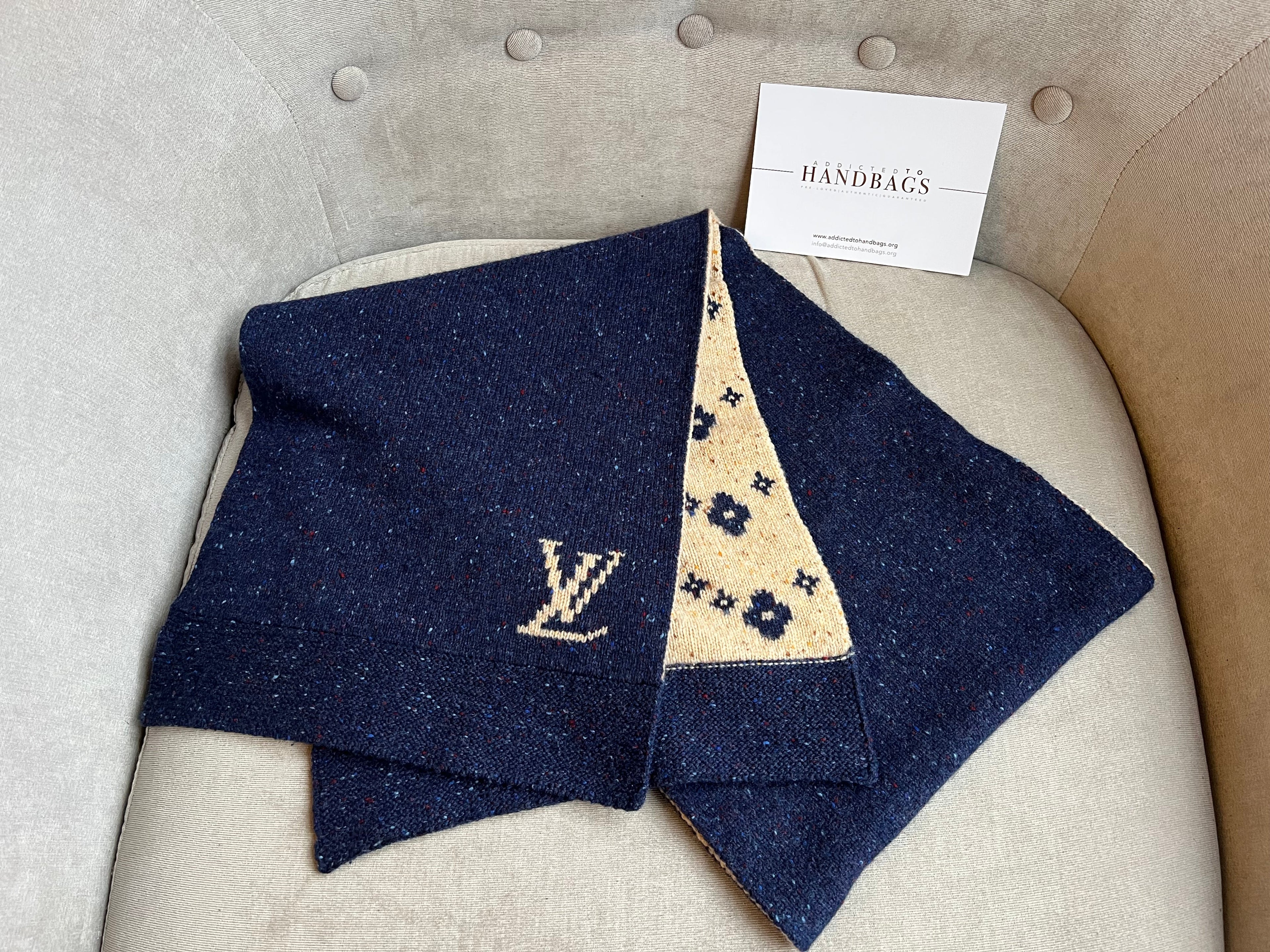 Louis Vuitton Reversible Wool Cashmere Mix Scarf in Navy and Beige