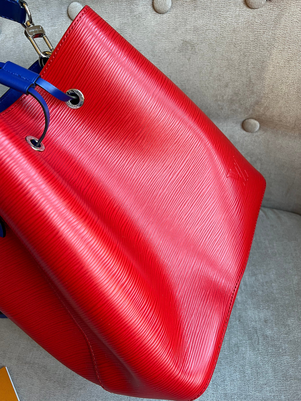 Louis Vuitton Neo Noe Bucket Bag Coquelicot (RRP £1,930)