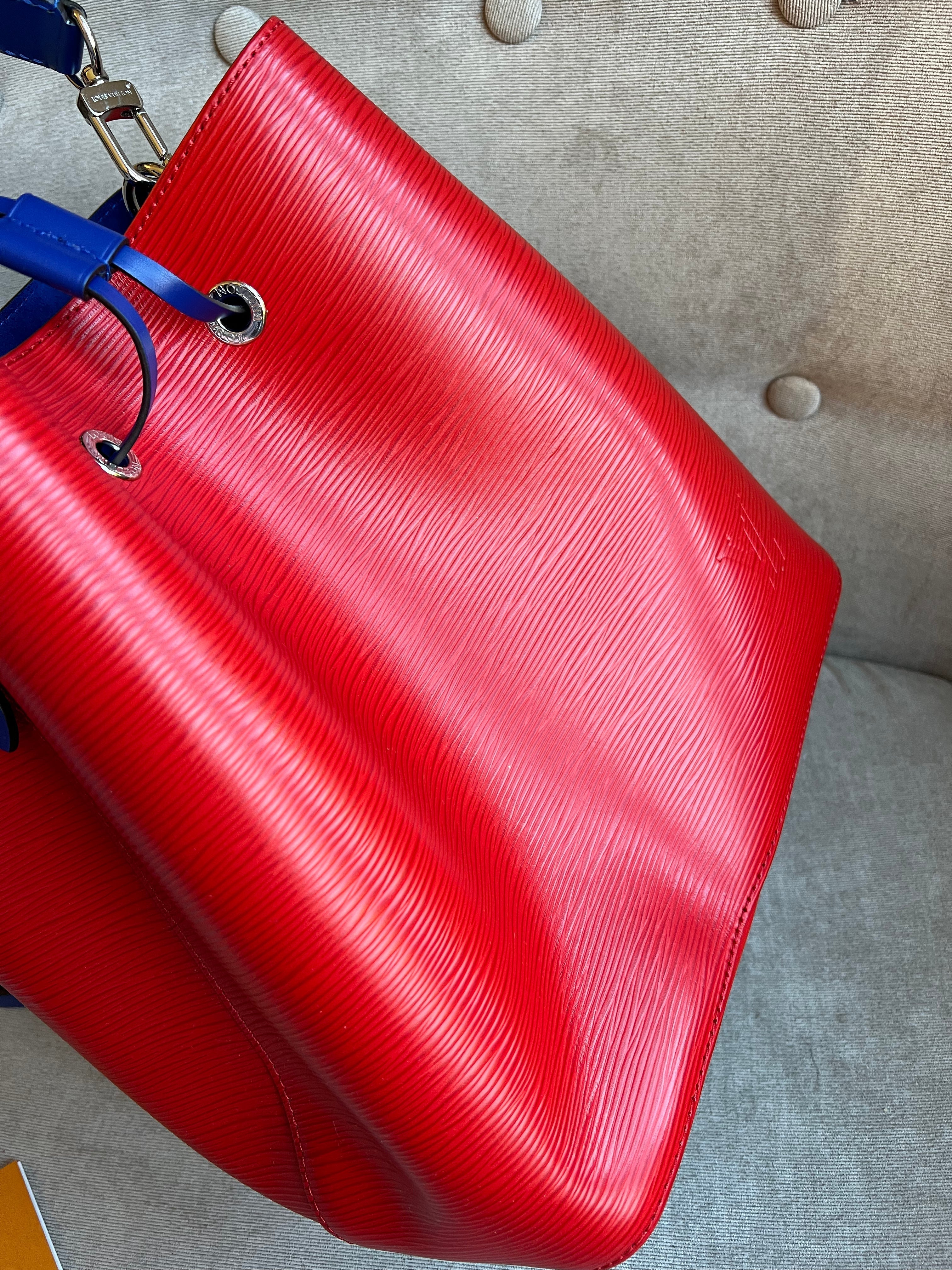 Louis Vuitton Neo Noe Bucket Bag Coquelicot (RRP £1,930)