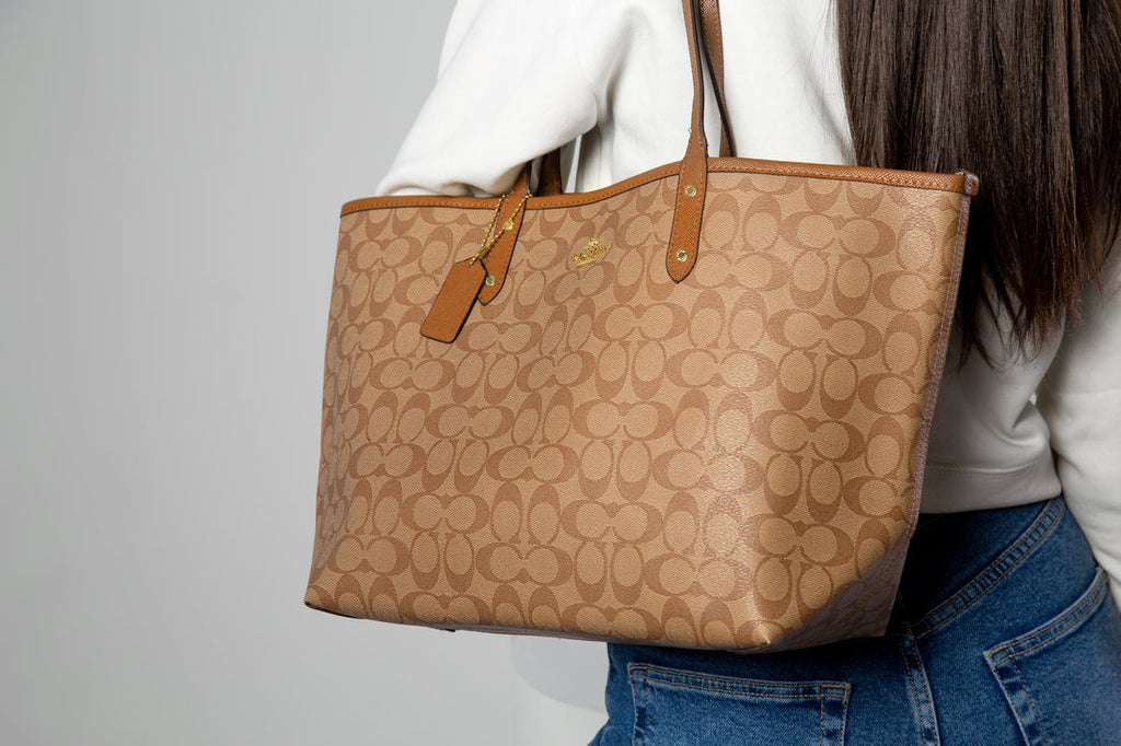 Reversible City Tote Handbag In Camel