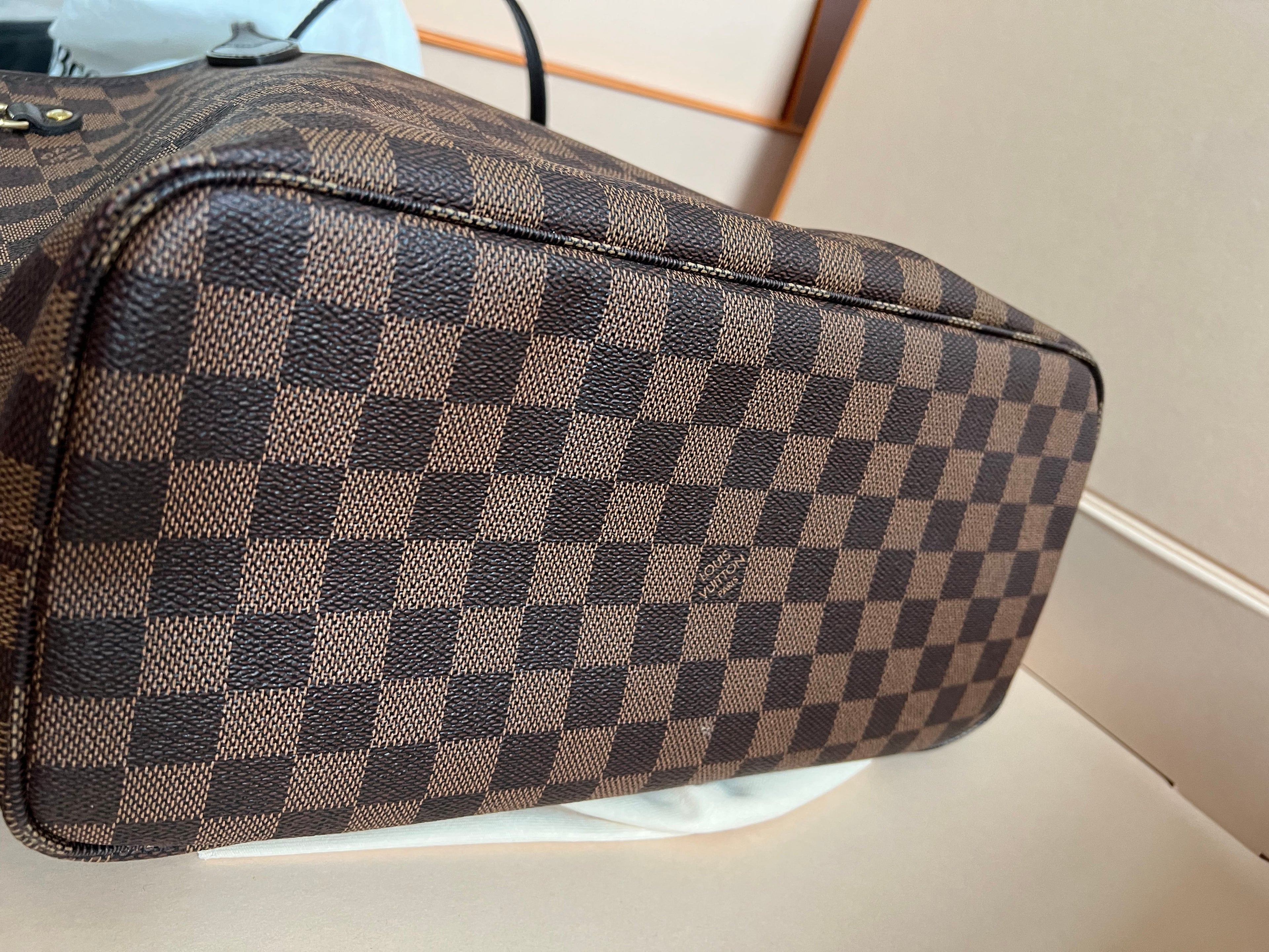 Louis Vuitton Neverfull MM Damier Ebene Cherry Interior (RRP £1,410)