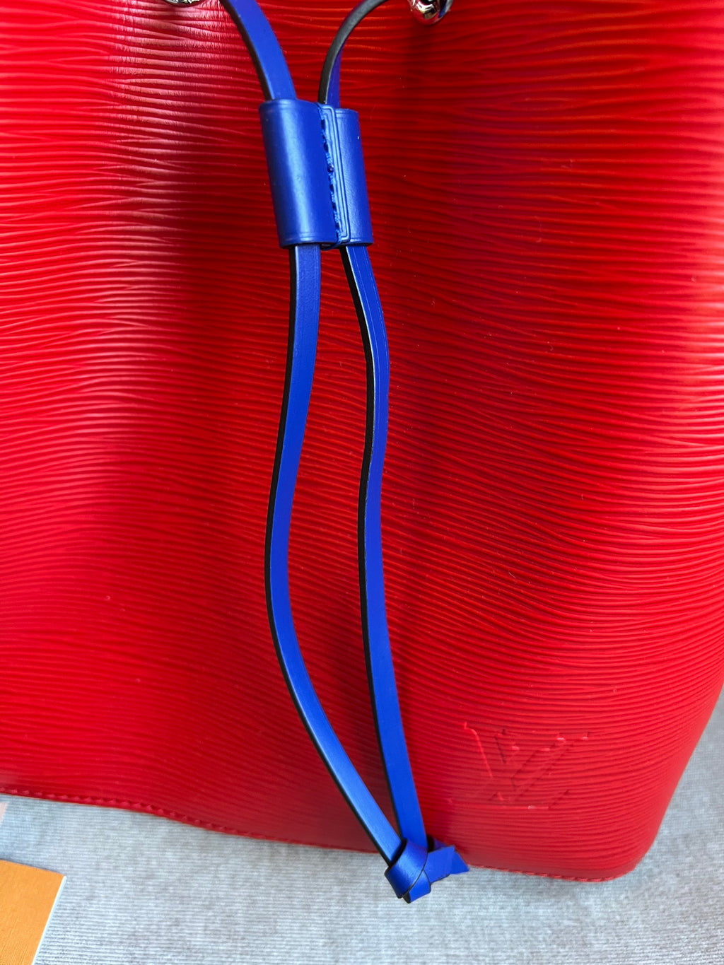 Louis Vuitton Neo Noe Bucket Bag Coquelicot (RRP £1,930)