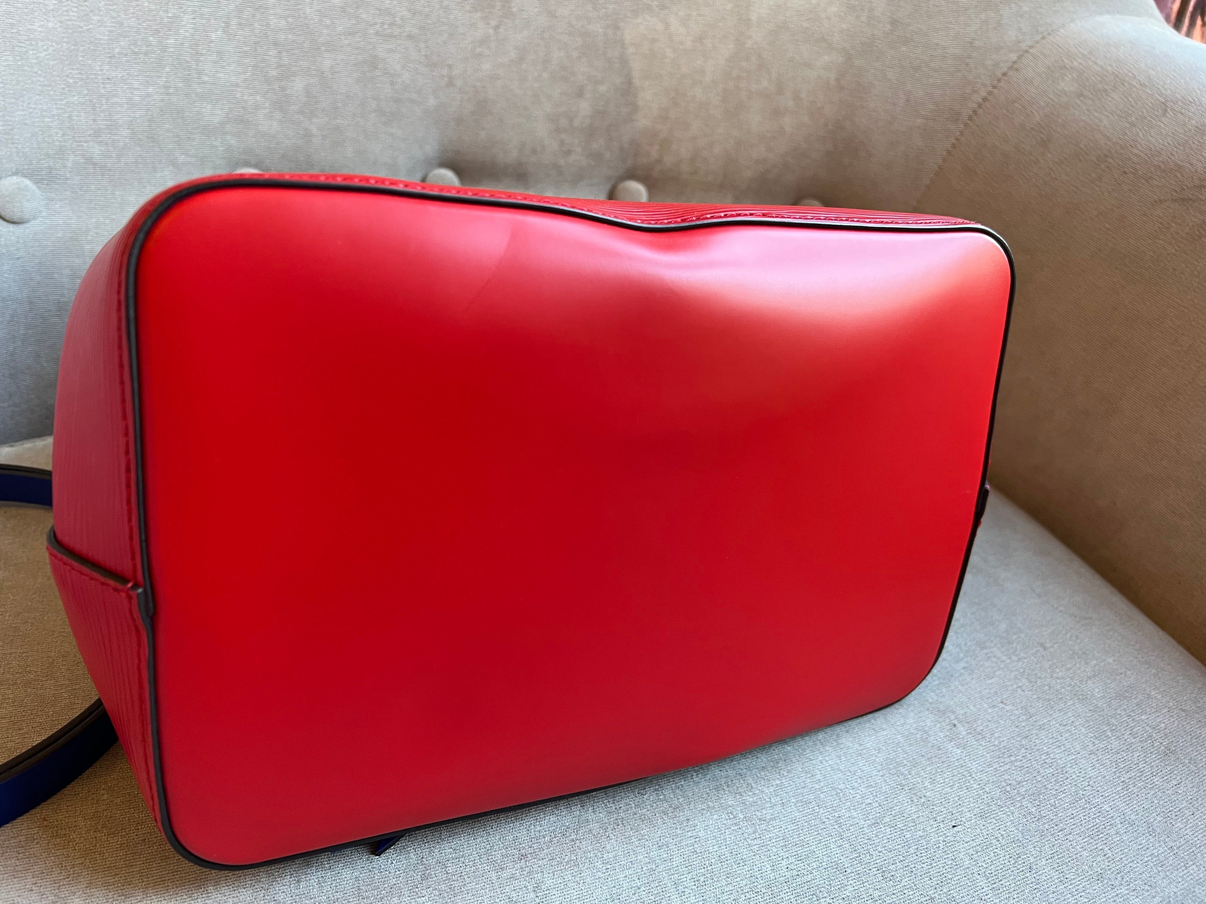 Louis Vuitton Neo Noe Bucket Bag Coquelicot (RRP £1,930)