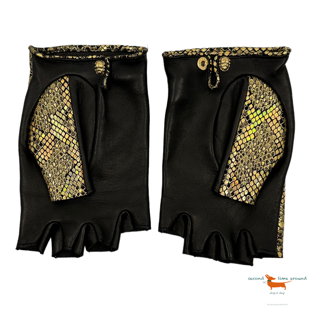 Chanel Gloves