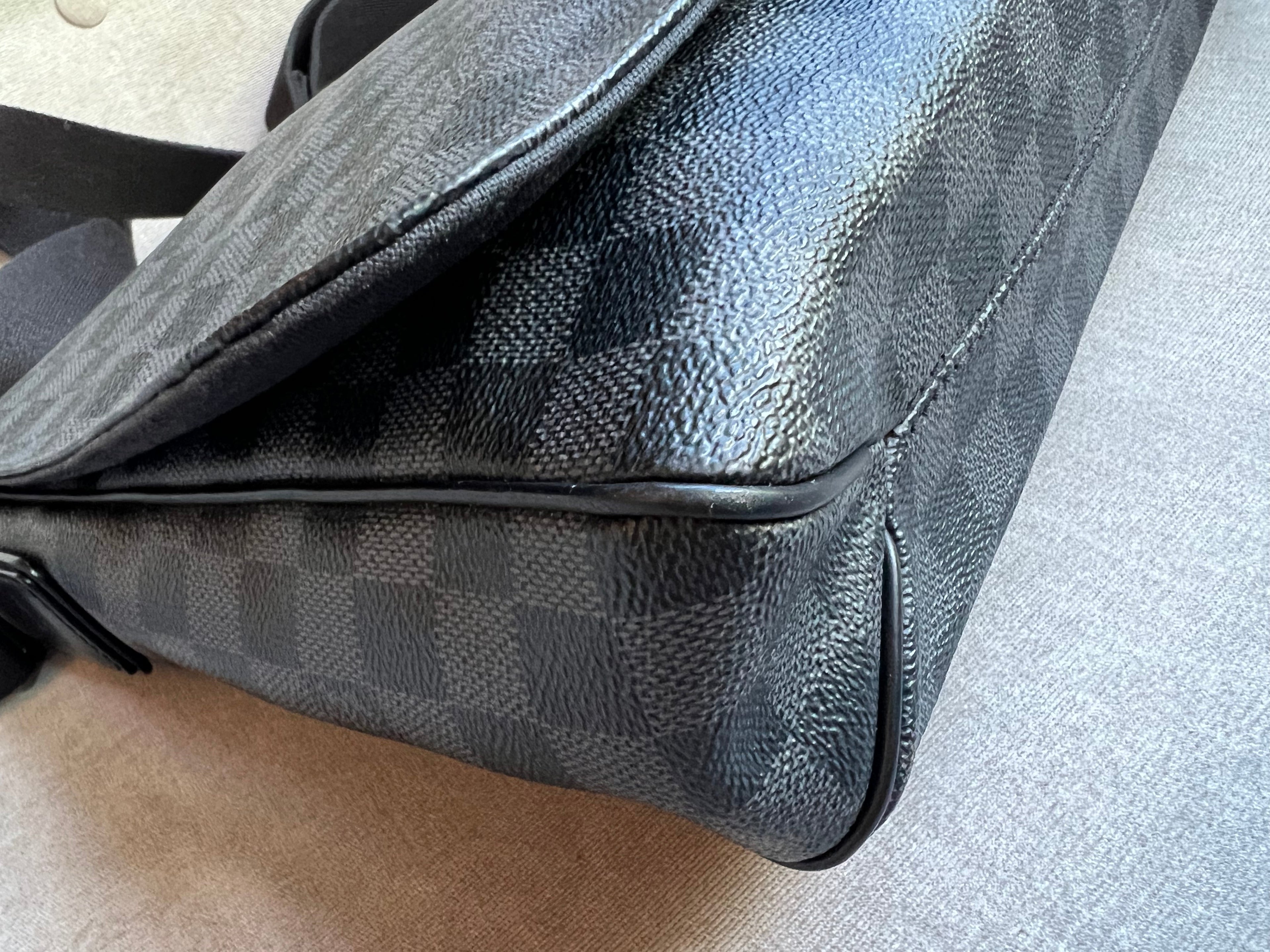 Louis Vuitton PM District Messenger Bag Damier Graphite