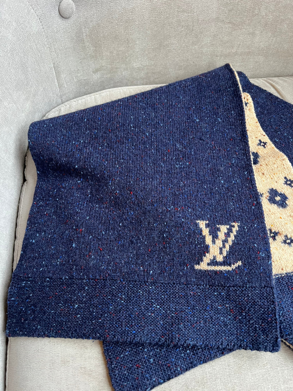 Louis Vuitton Reversible Wool Cashmere Mix Scarf in Navy and Beige