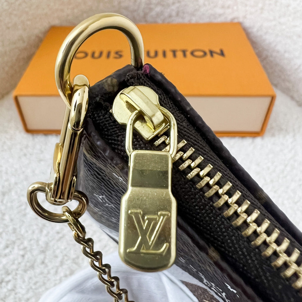 LV Mini Pochette Accessoires in Christmas 2019 Animation