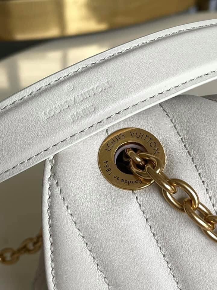Louis Vuitton New Wave Chain Bag
