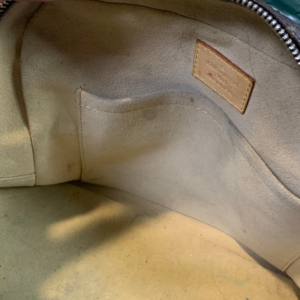 Louis Vuitton Monogram Manhattan PM Bag